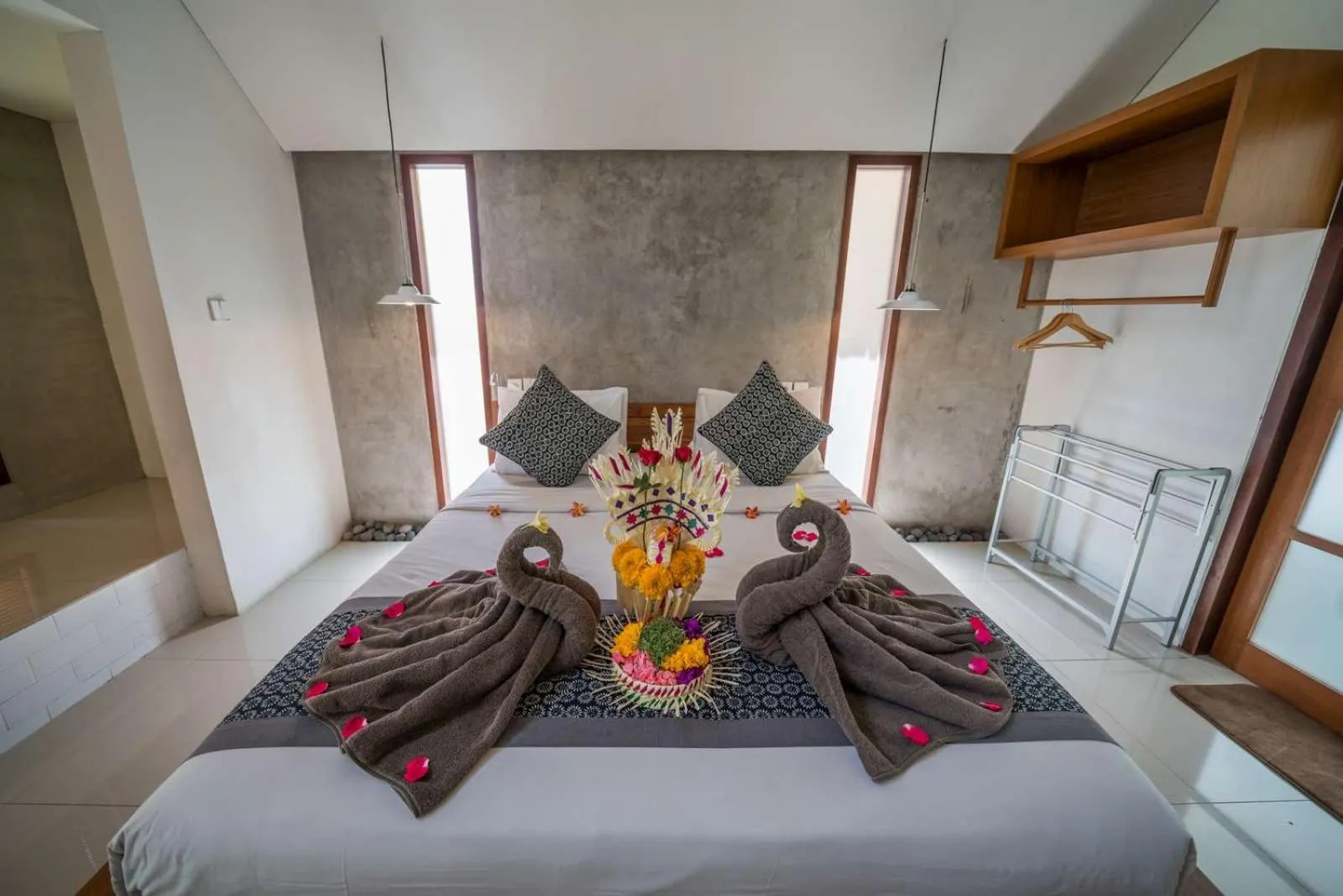 Bed in Yarama Cottages