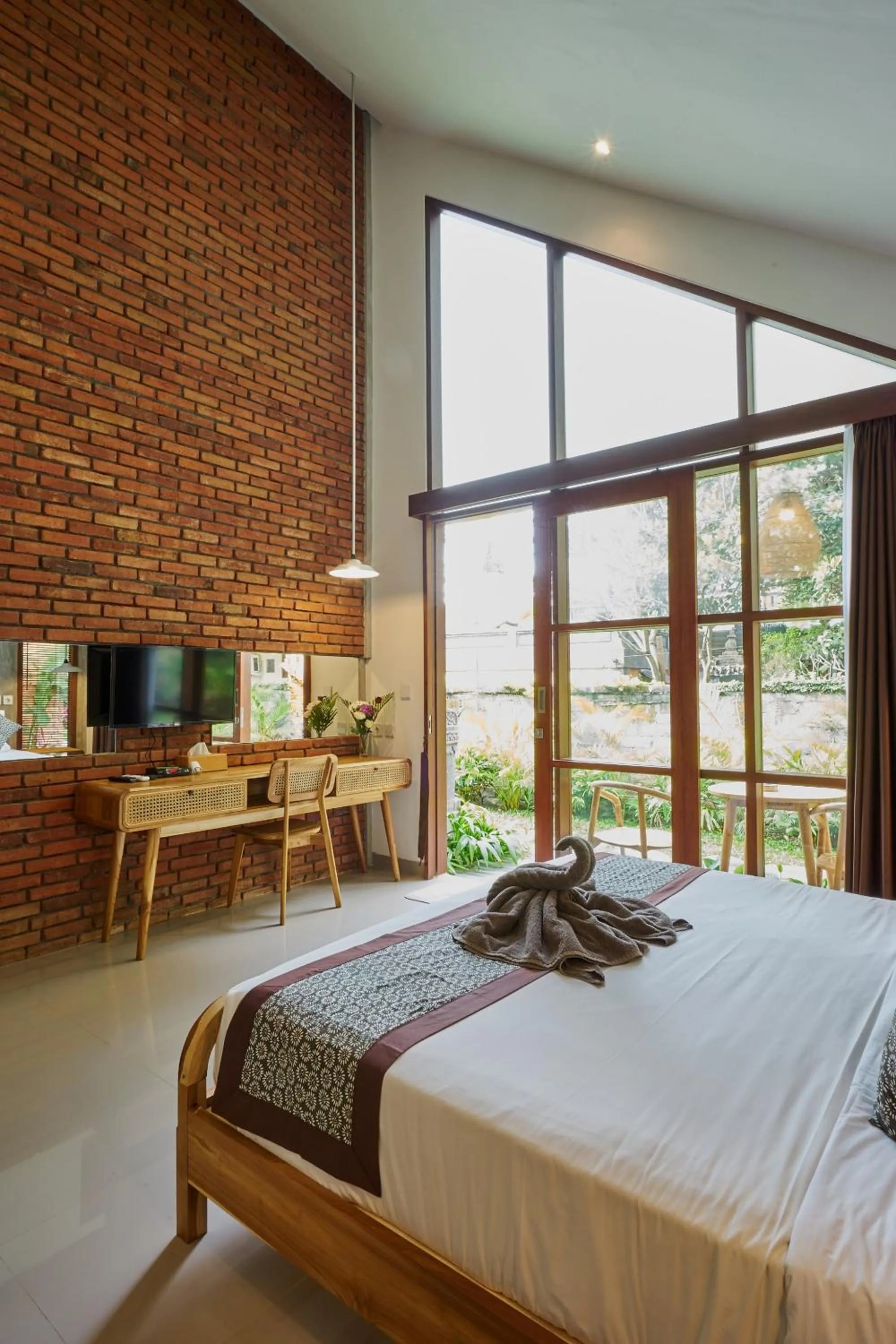 Bed in Yarama Cottages