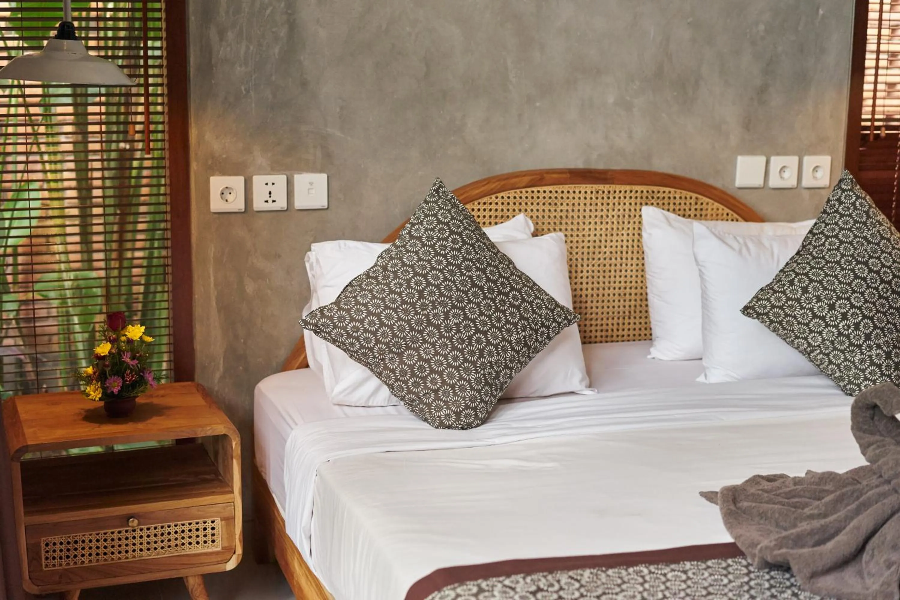 Bed in Yarama Cottages