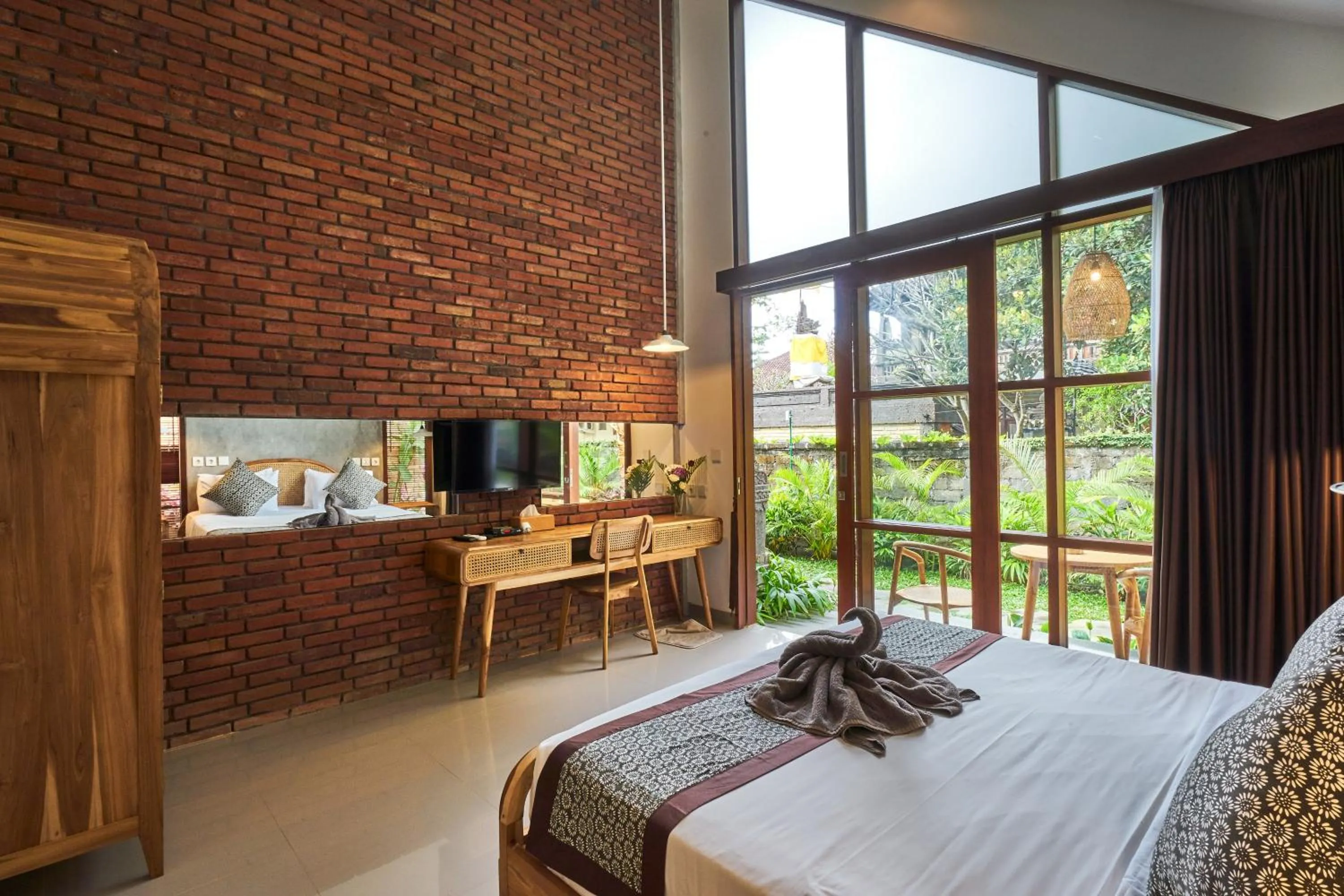 Bed in Yarama Cottages