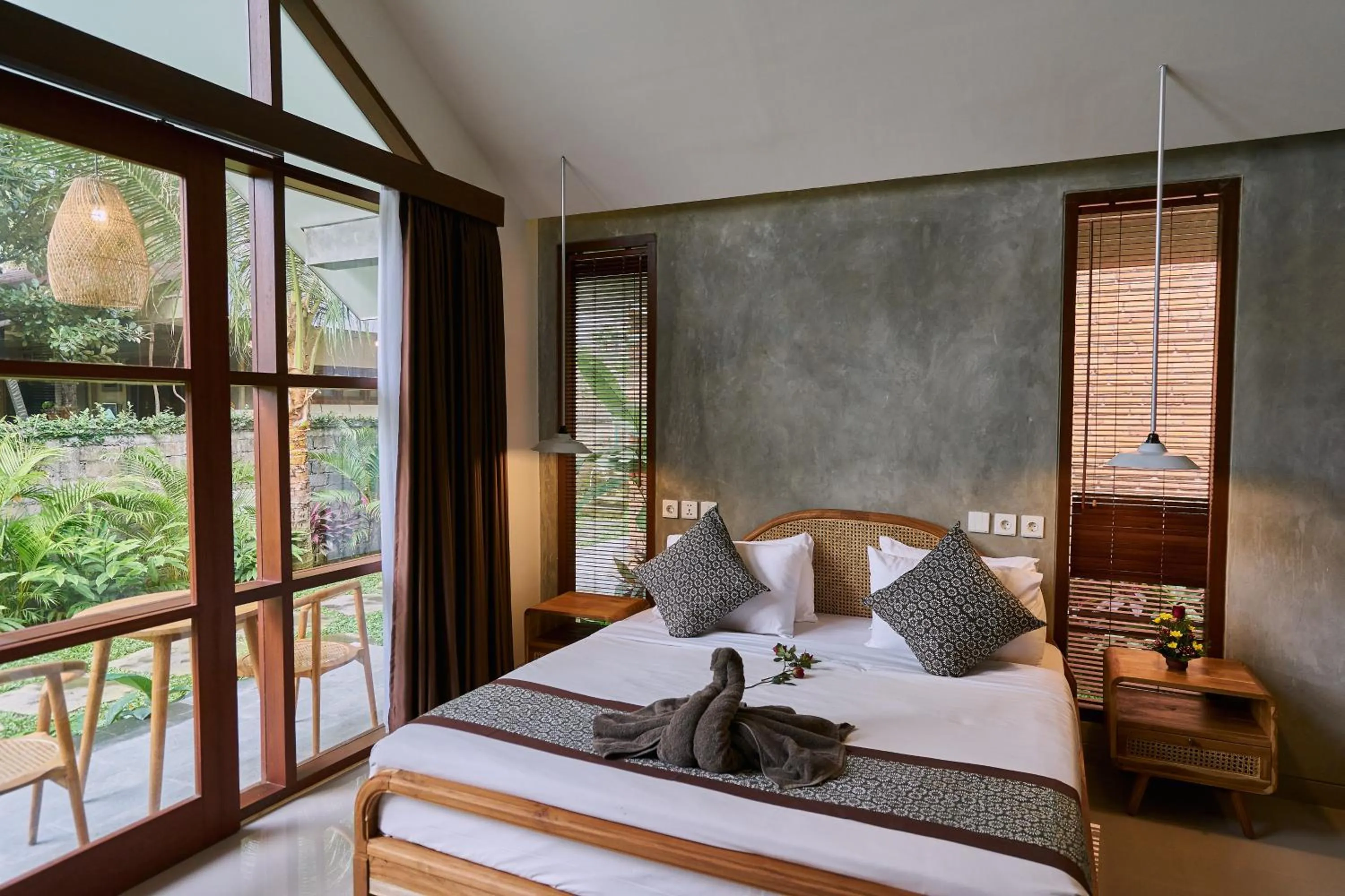 Bed in Yarama Cottages