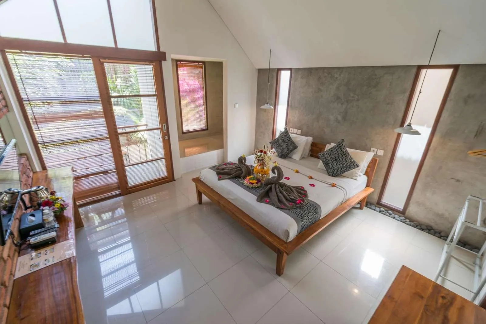 Bed in Yarama Cottages