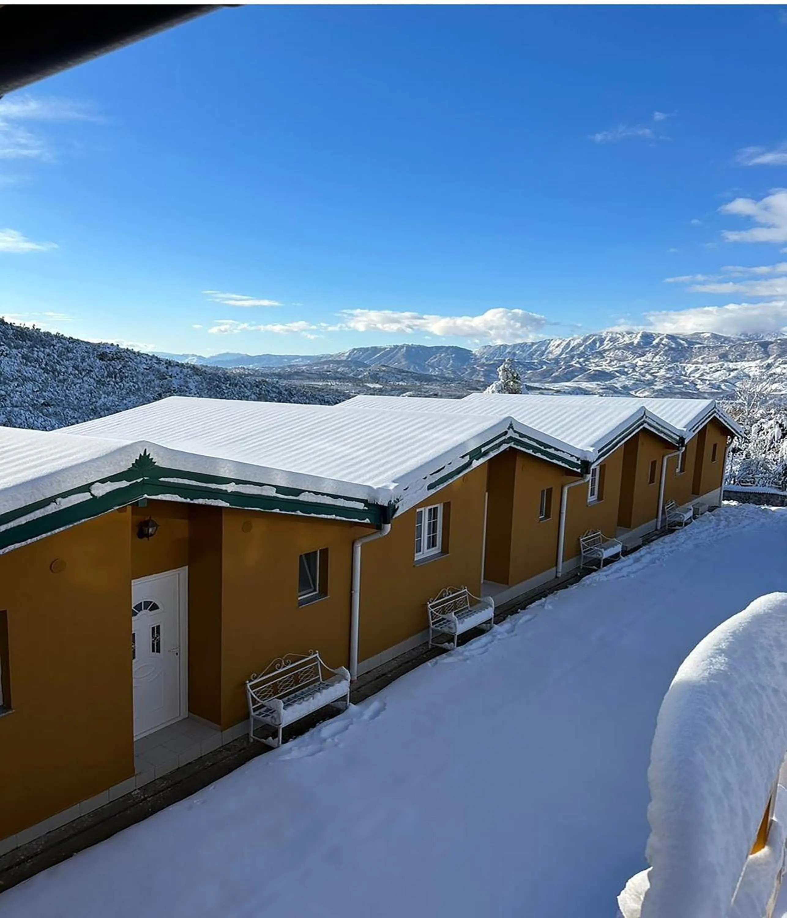 Apartment with Balcony and Mountain View in Kurora e Gjelber Resort