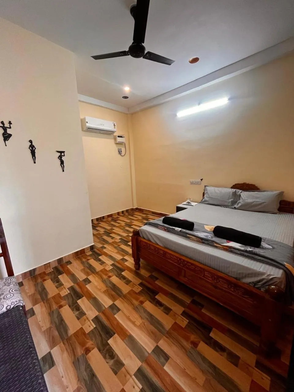 Bedroom, Bed in Le'SAP Beach resort