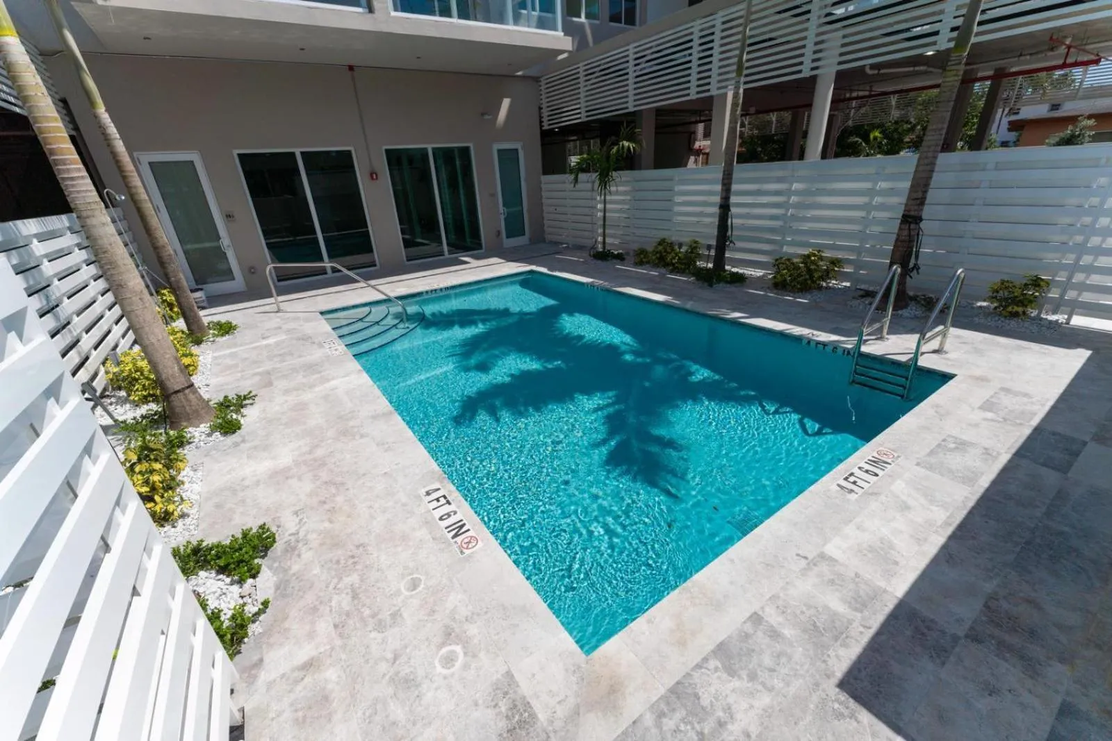 Lux 3BR City-View Retreat in Hollywood, 5th Floor
