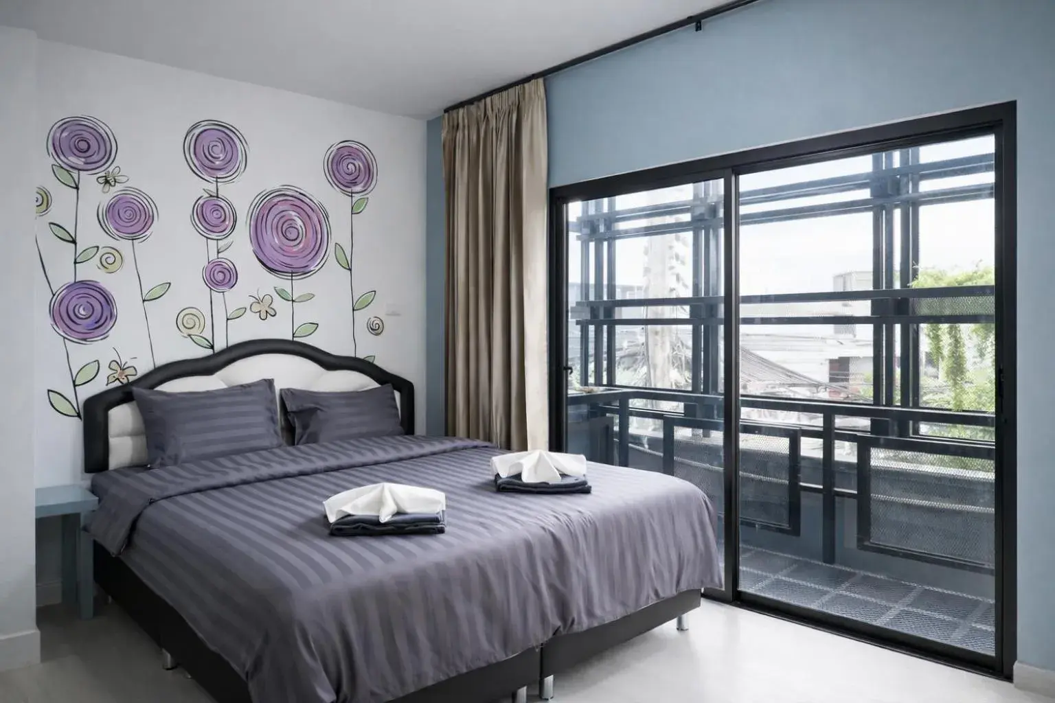 Deluxe Double Room with Balcony in My Friends Hotel Deluxe Double Room with Balcony in My Friends Hotel