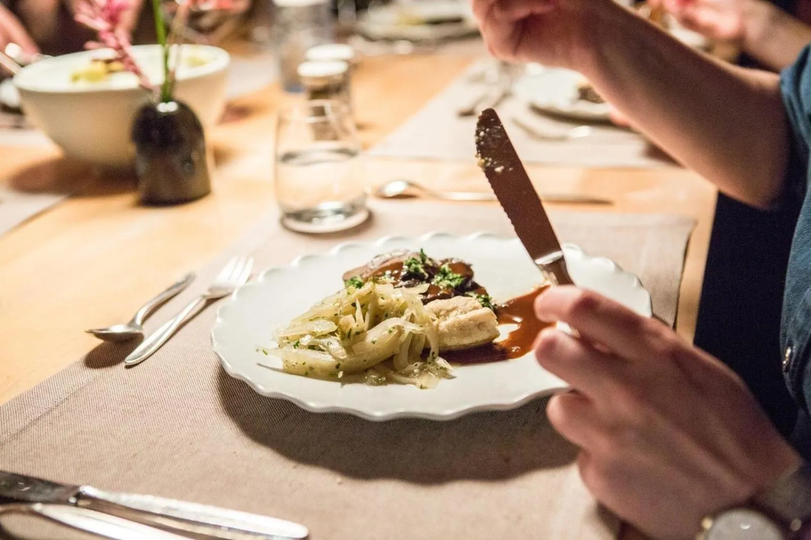 Restaurant/places to eat in Biohotel Schwanen