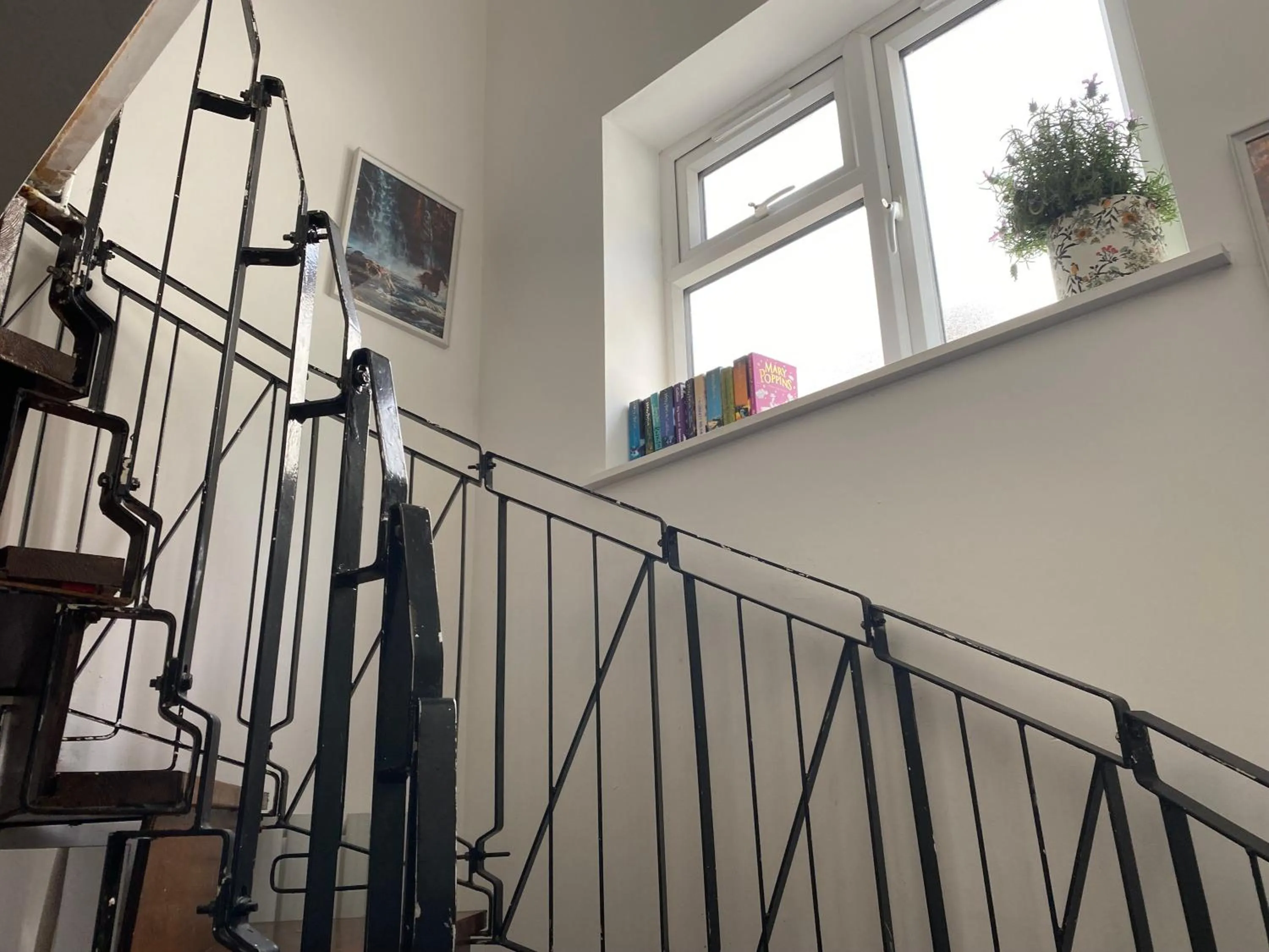 Slough - Sleeps 3 - PetFriendly - Riverside - Bay