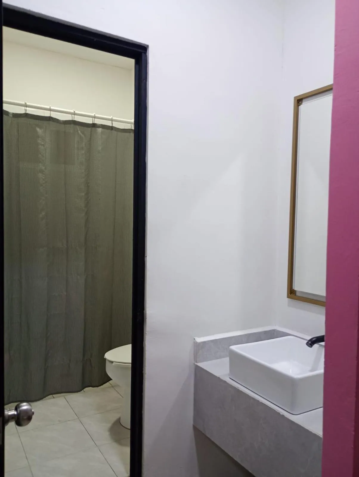 Bathroom in Unidades Privadas con AC-TV-WiFi y Estacionamiento en Centro de MTY