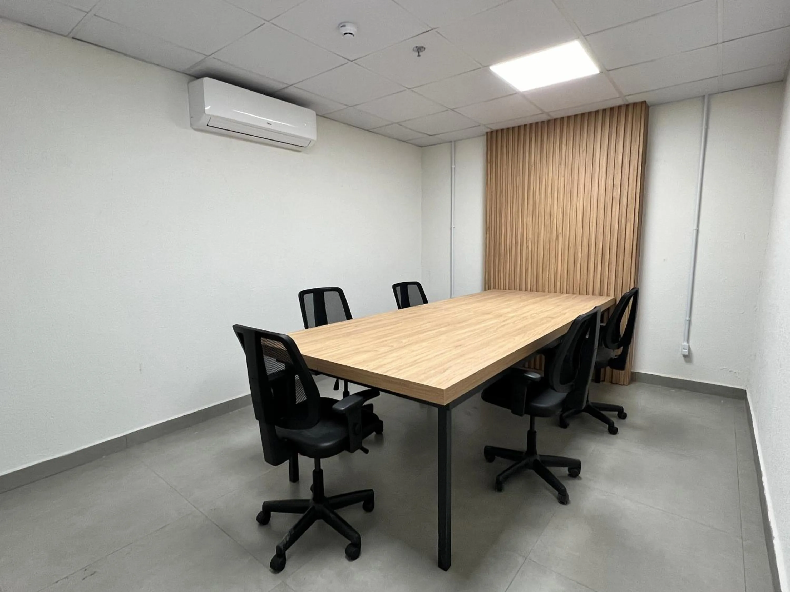 Meeting/conference room in Ramada Encore Ponta Grossa