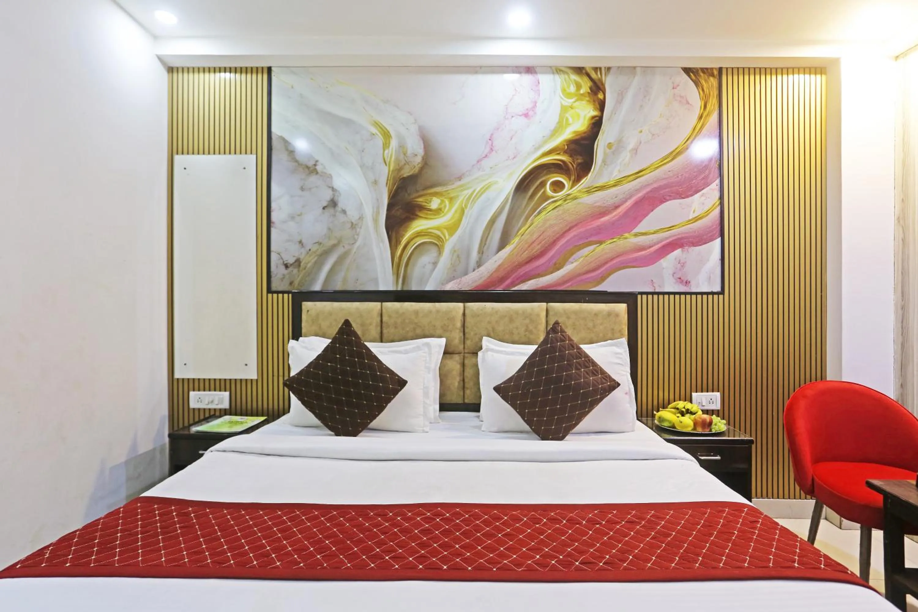 Bed in Hotel Lookout Stay Delhi IGI Airport