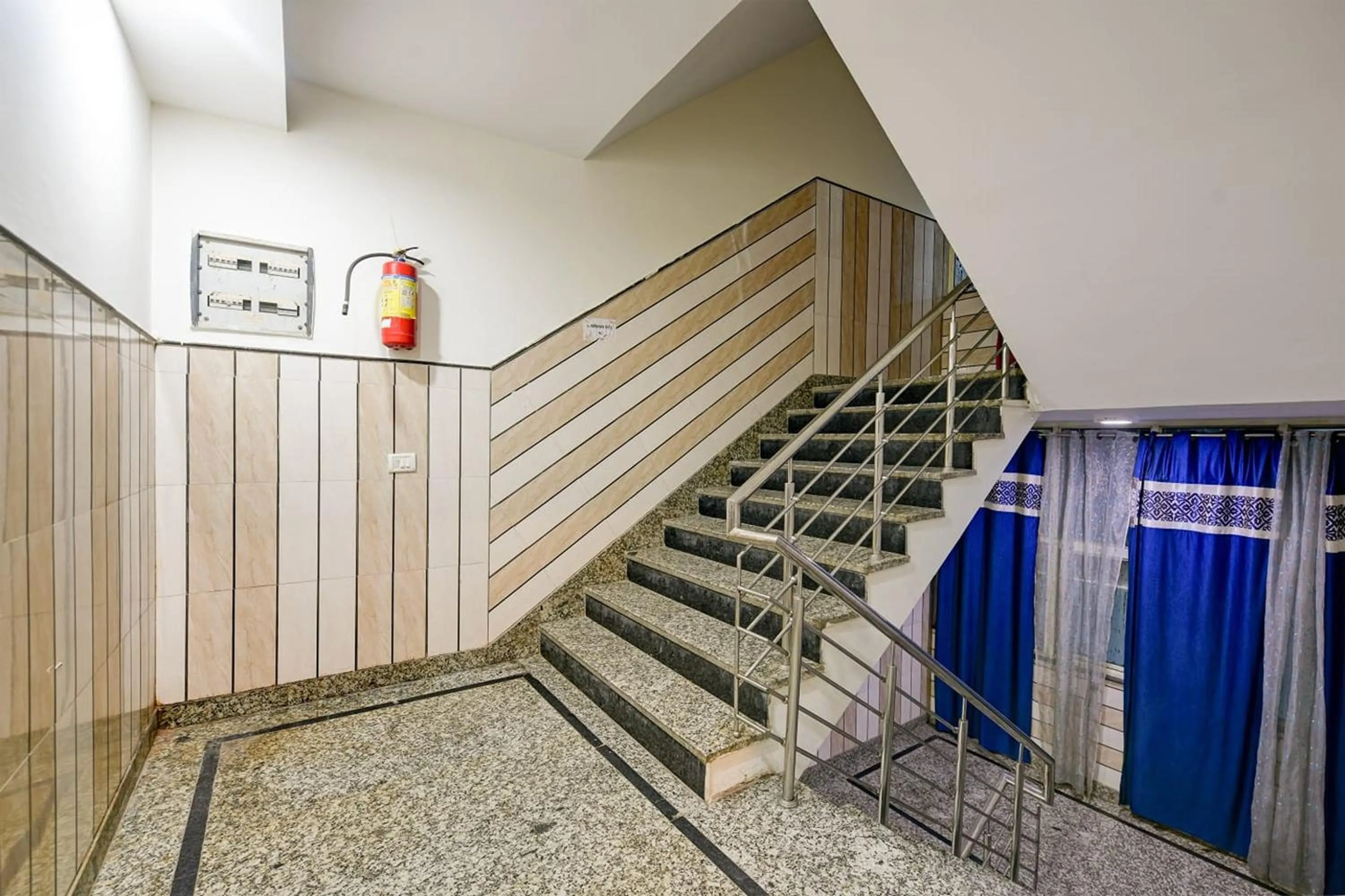 Property building in Hotel Lookout Stay Delhi IGI Airport