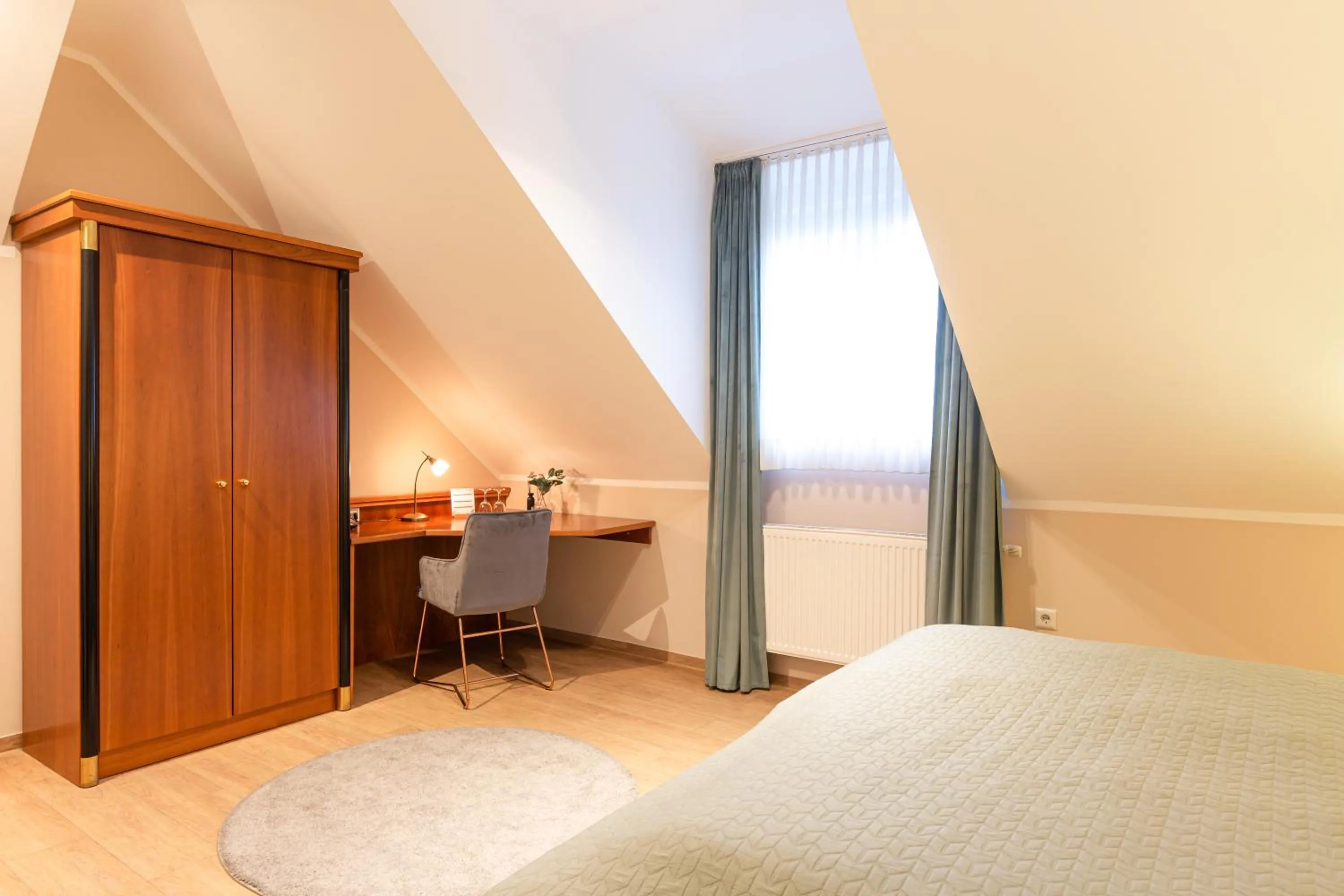 Photo of the whole room, Bed in Hotel Restaurant Am Park