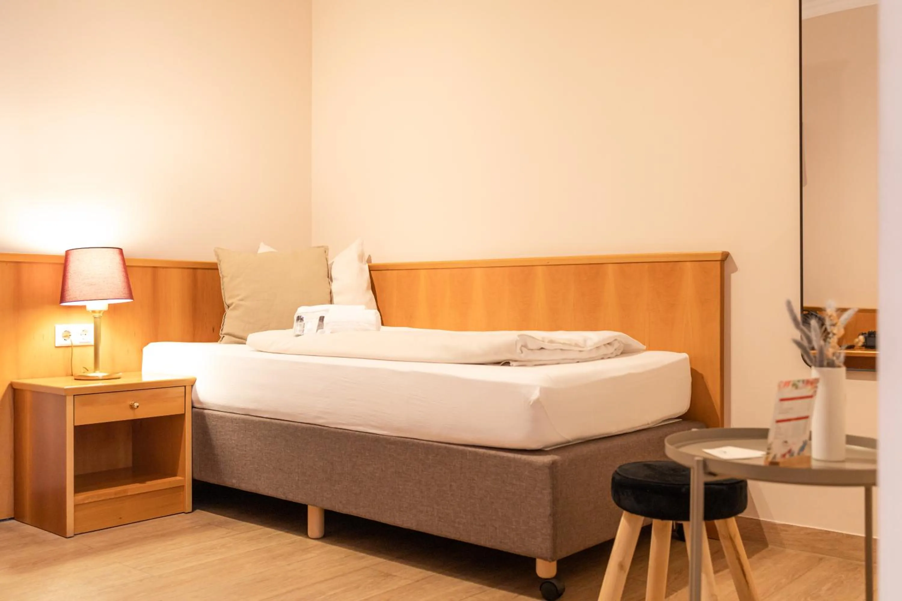 Photo of the whole room, Bed in Hotel Restaurant Am Park