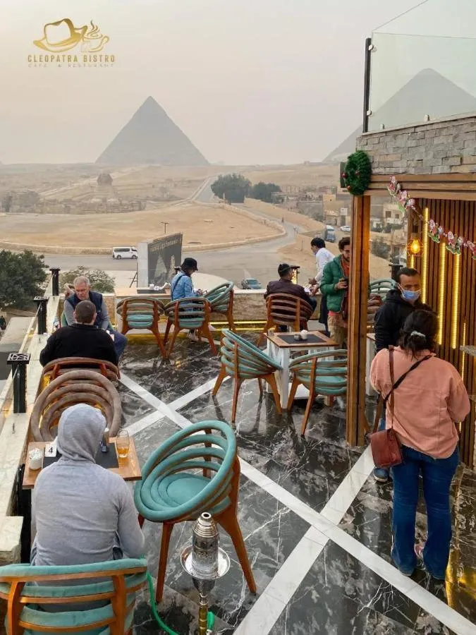 Hotel Cleopatra Pyramids View