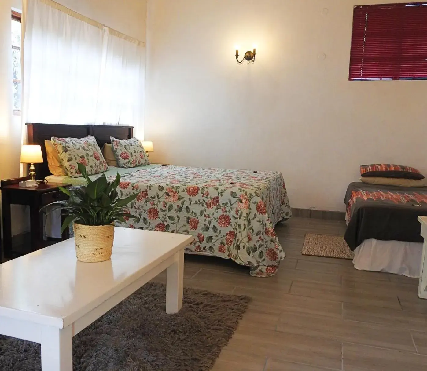 Bed in 122 on Krantzview previously BizAfrika Guest Lodge Bed in 122 on Krantzview previously BizAfrika Guest Lodge