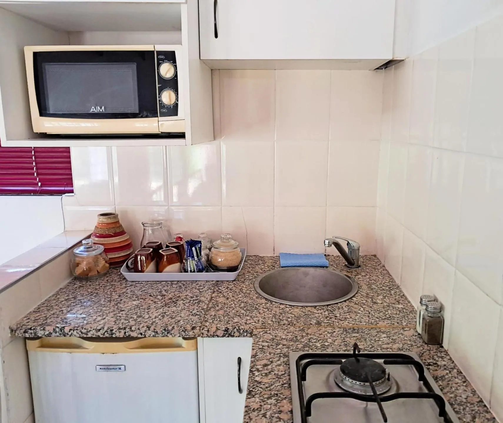 Kitchen or kitchenette in 122 on Krantzview previously BizAfrika Guest Lodge