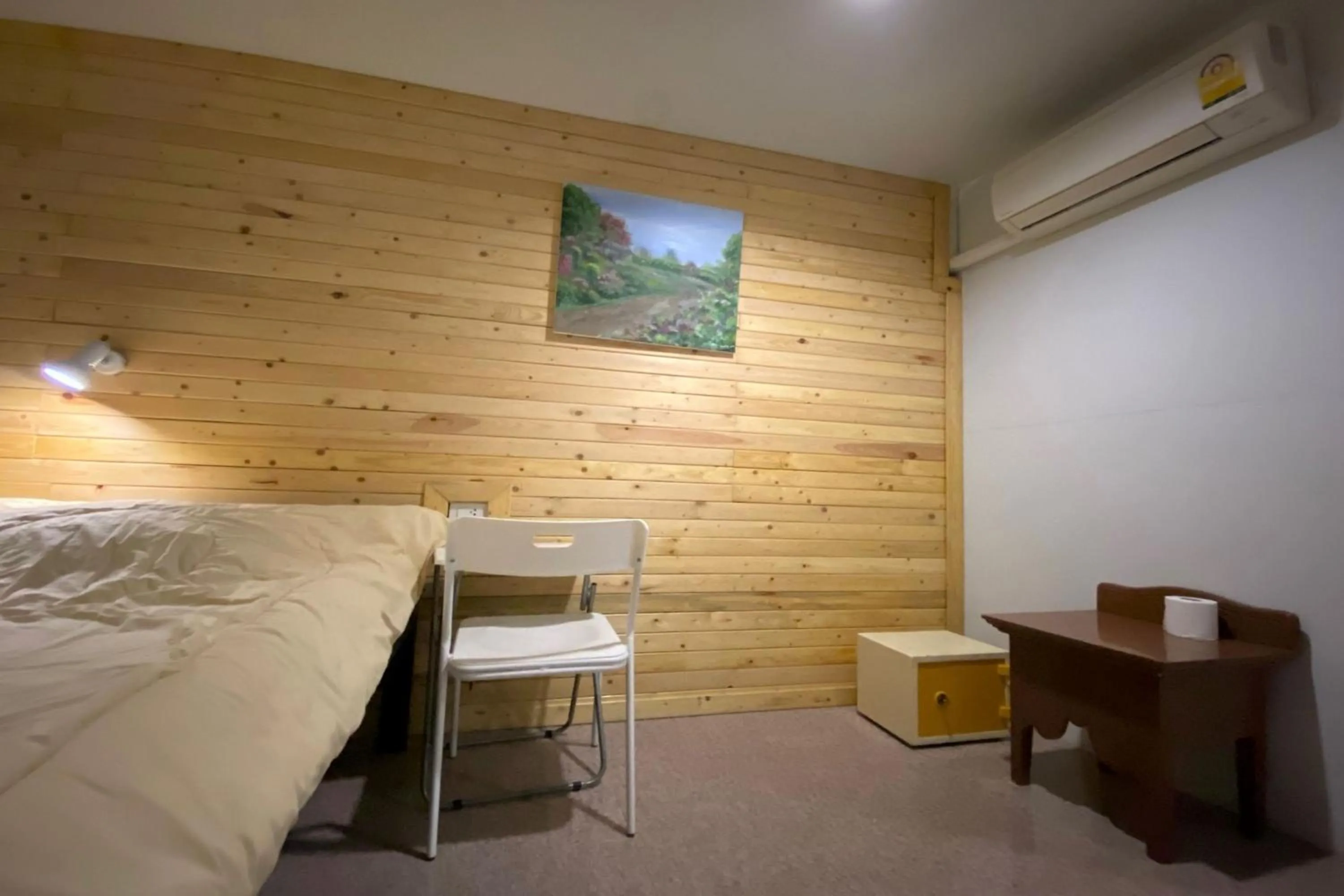 Bed in GOTUM Hostel 2 & Money Exchange