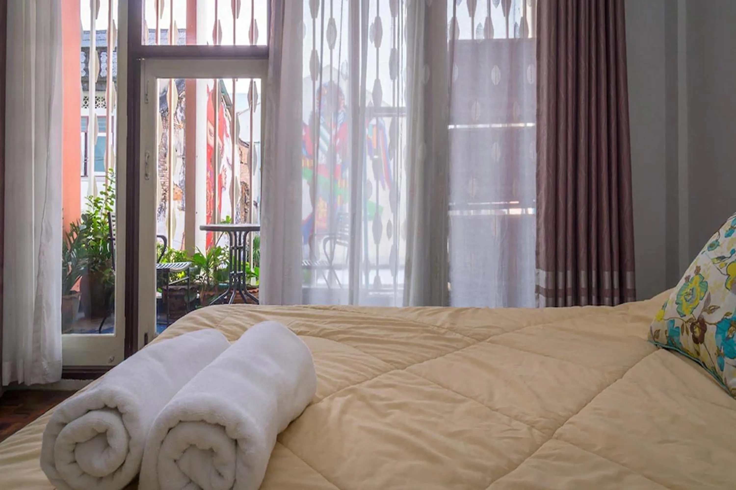 Bed in GOTUM Hostel 2 & Money Exchange