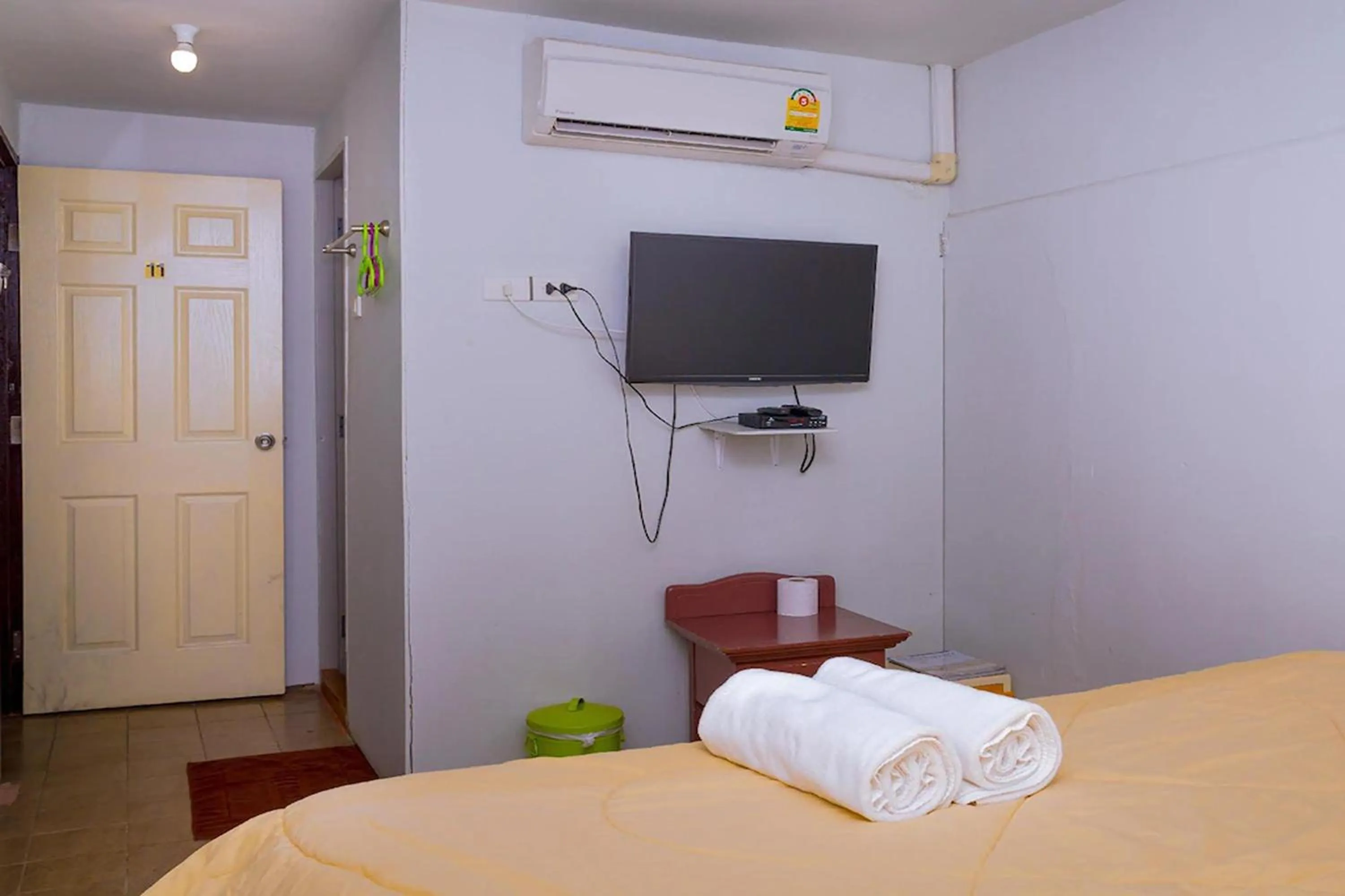 Bed in GOTUM Hostel 2 & Money Exchange