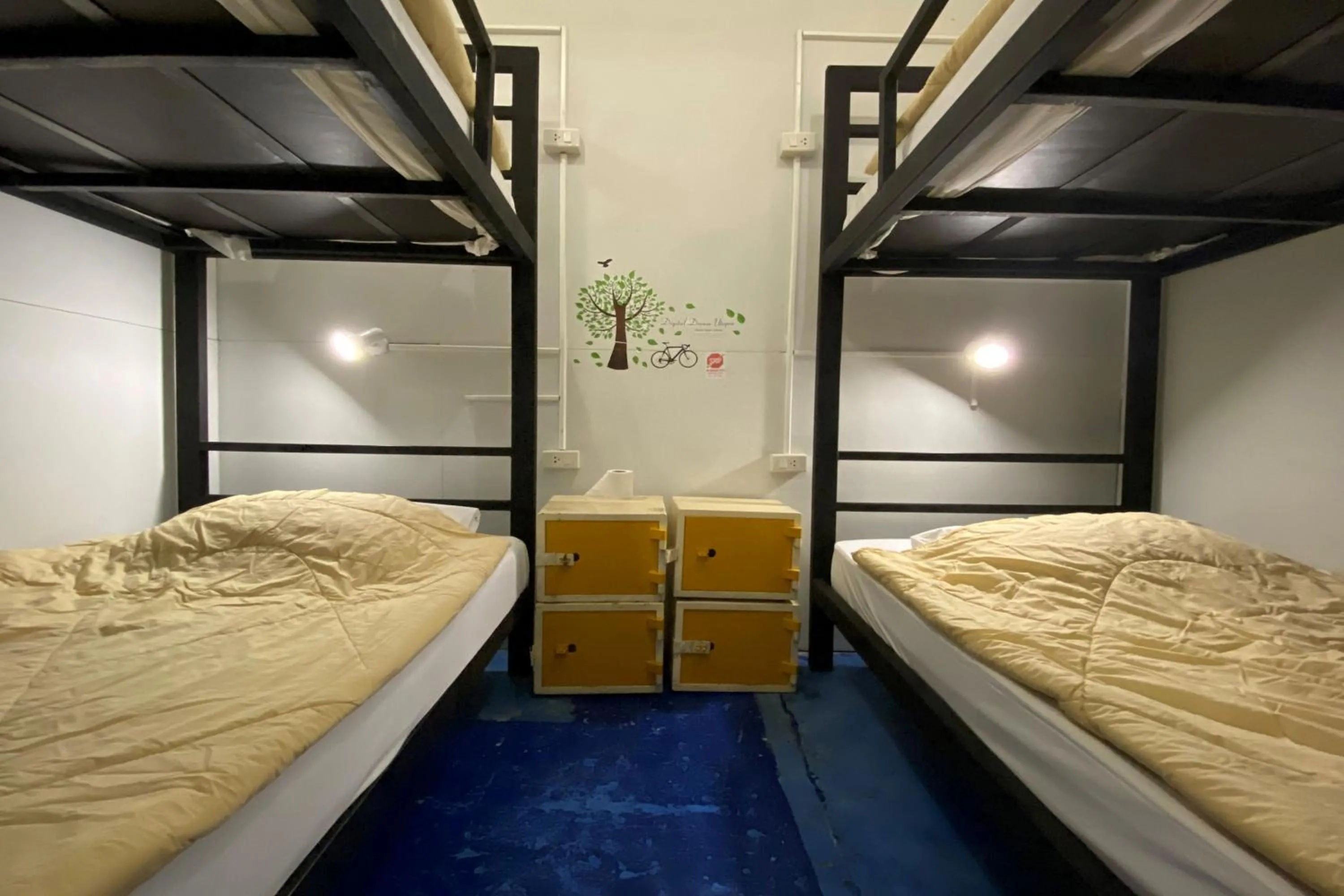 Bed in GOTUM Hostel 2 & Money Exchange