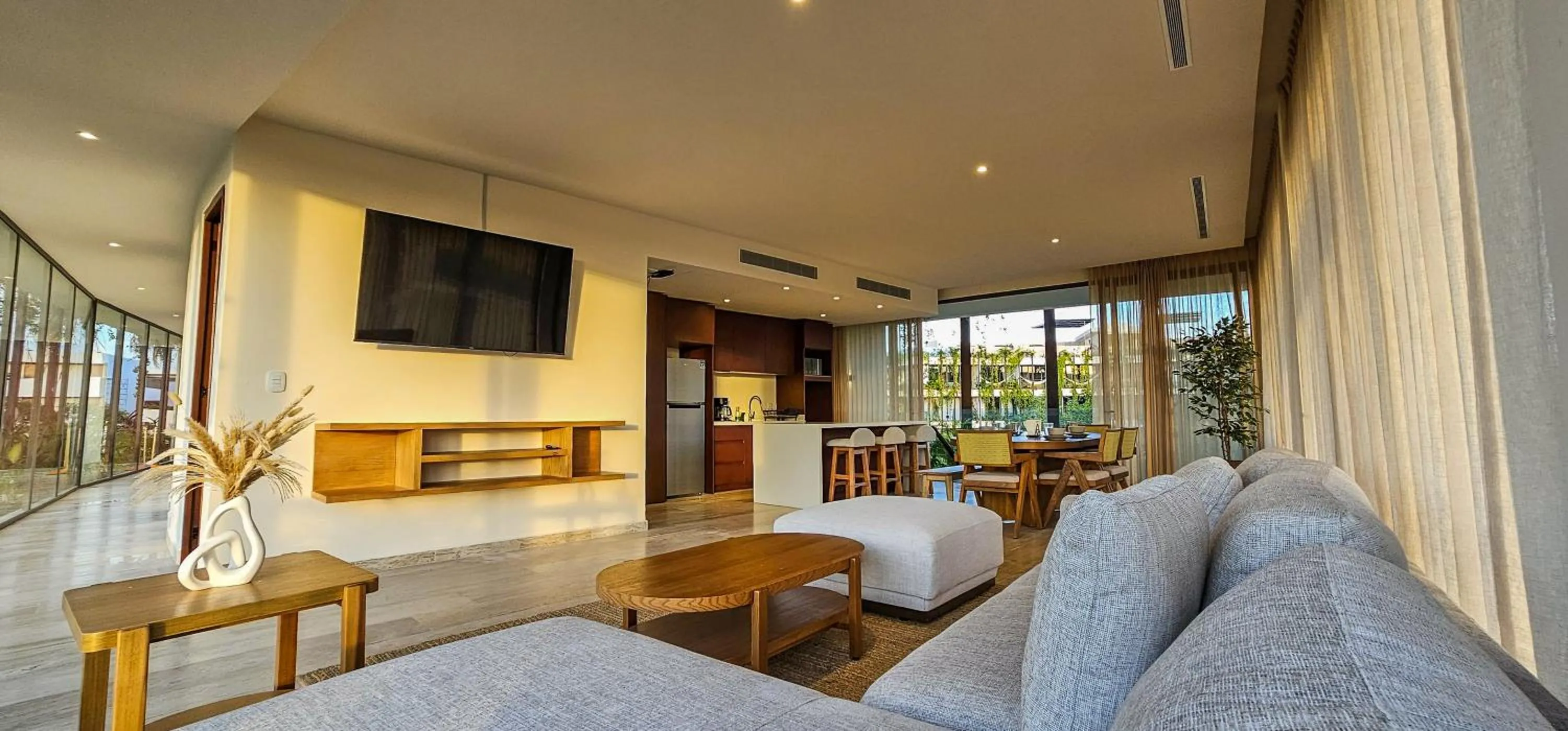 Communal lounge/ TV room in Luxury Apartment at Mistiq Temple I Tulum