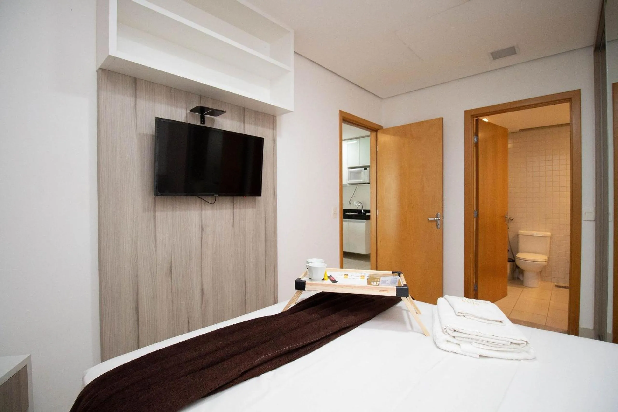 Bedroom, Bed in OZPED Flats Particulares Lake View