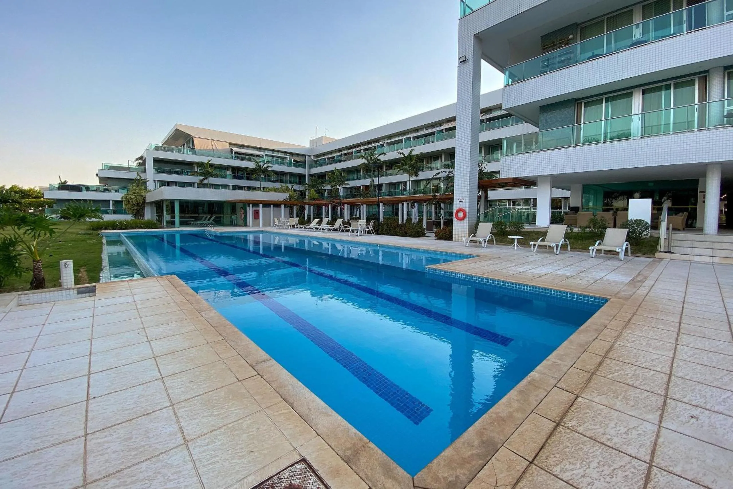 Swimming pool in OZPED Flats Particulares Lake View