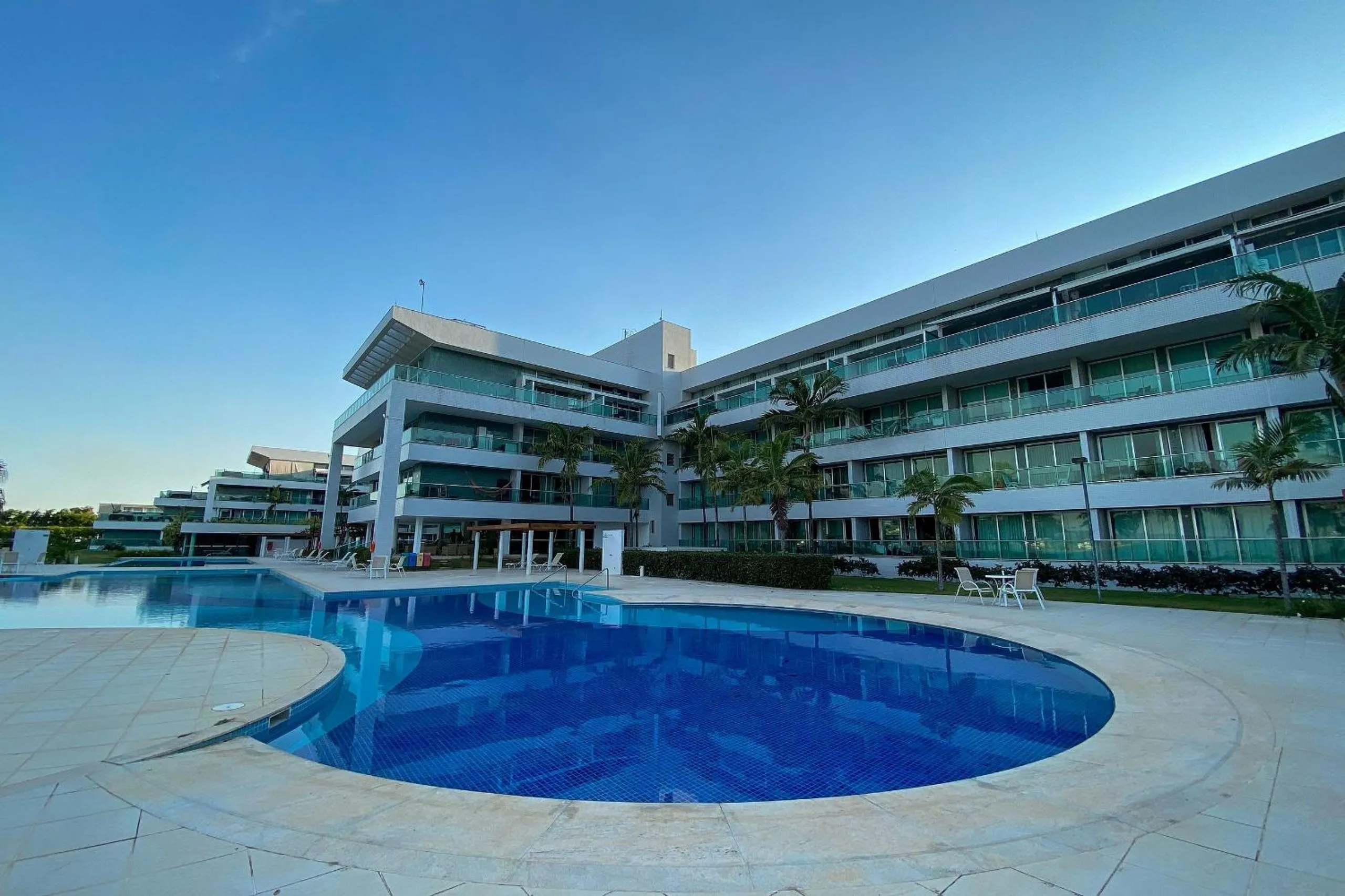 Swimming pool in OZPED Flats Particulares Lake View