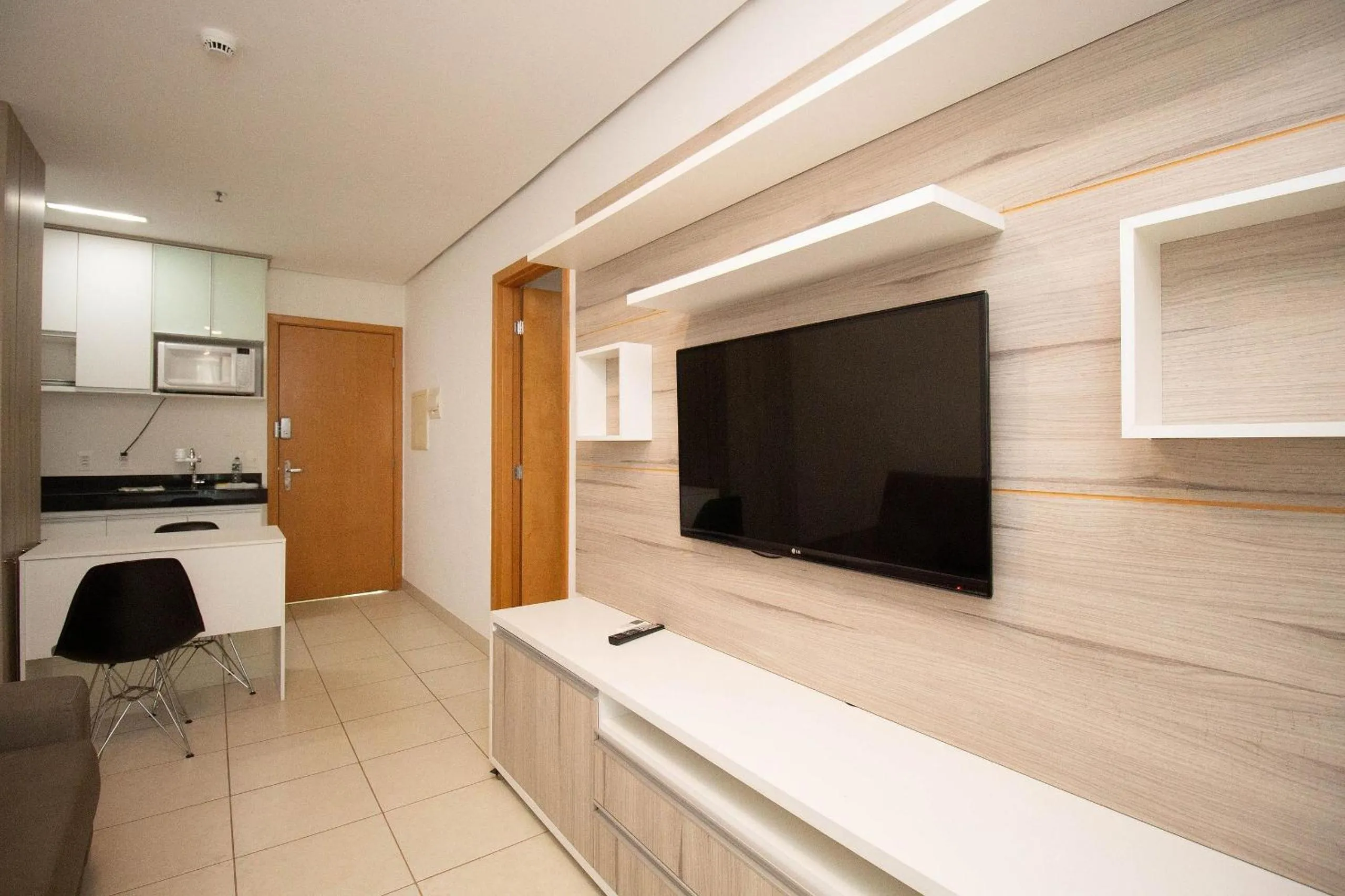 TV and multimedia in OZPED Flats Particulares Lake View