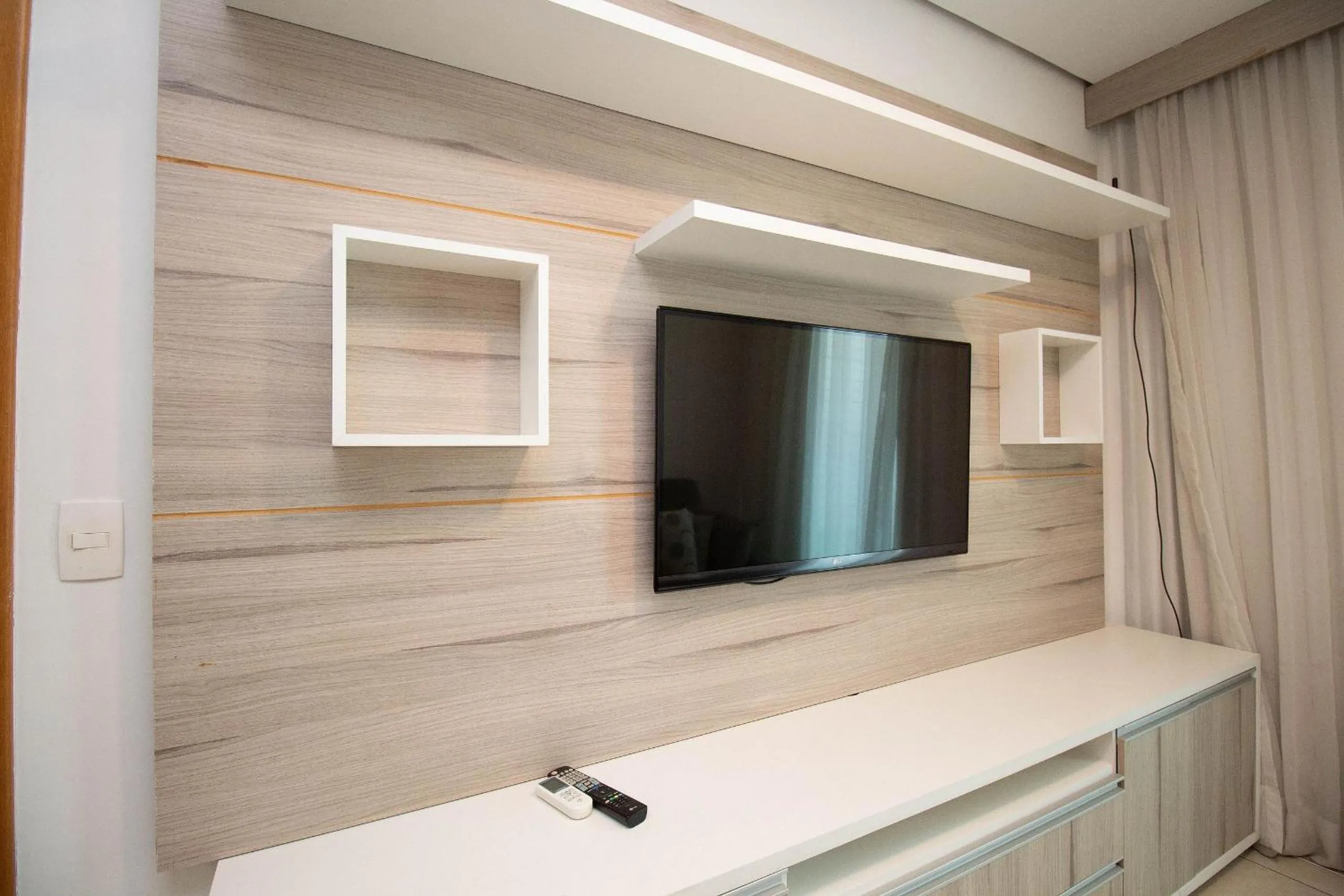 TV and multimedia in OZPED Flats Particulares Lake View