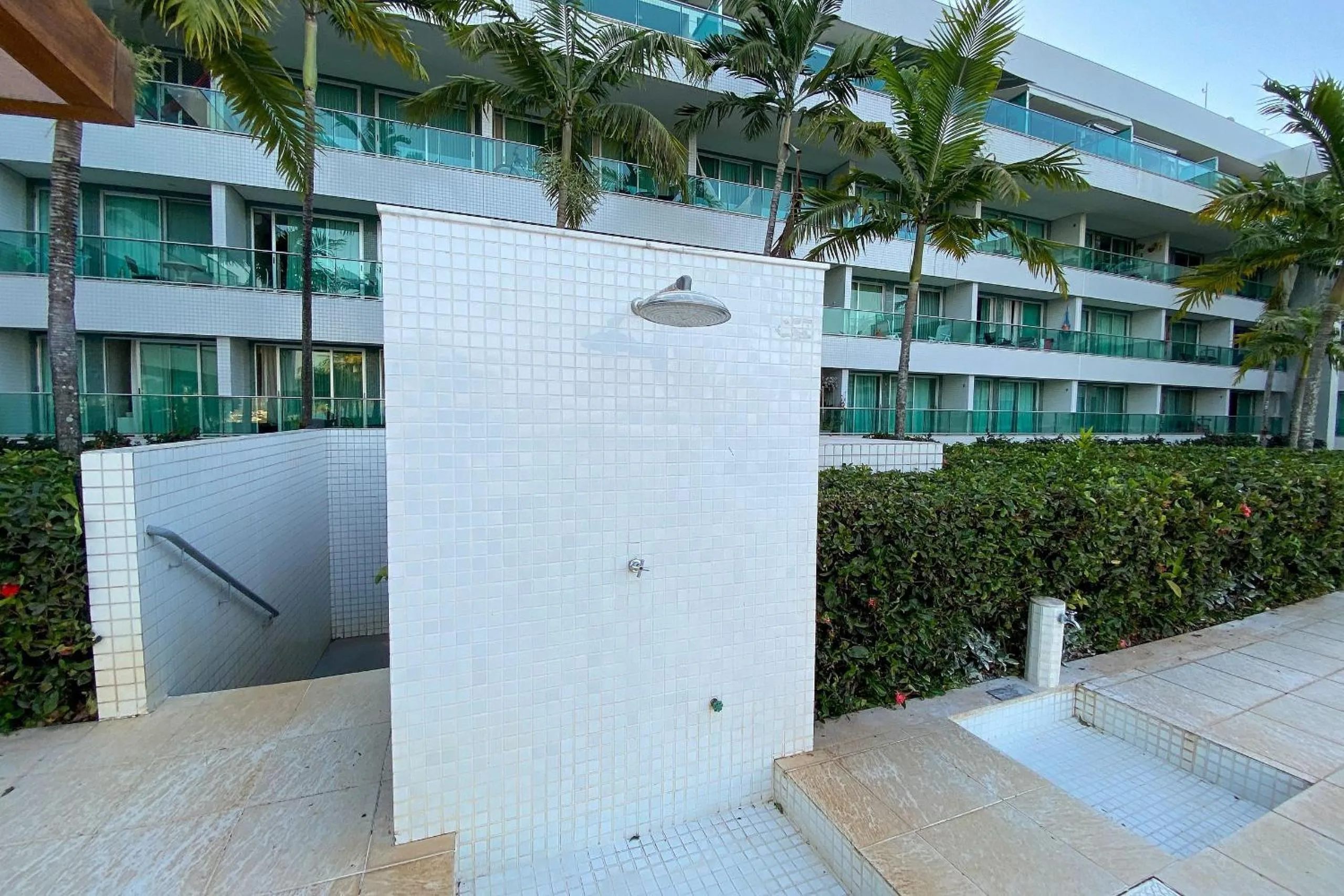 Facade/entrance in OZPED Flats Particulares Lake View