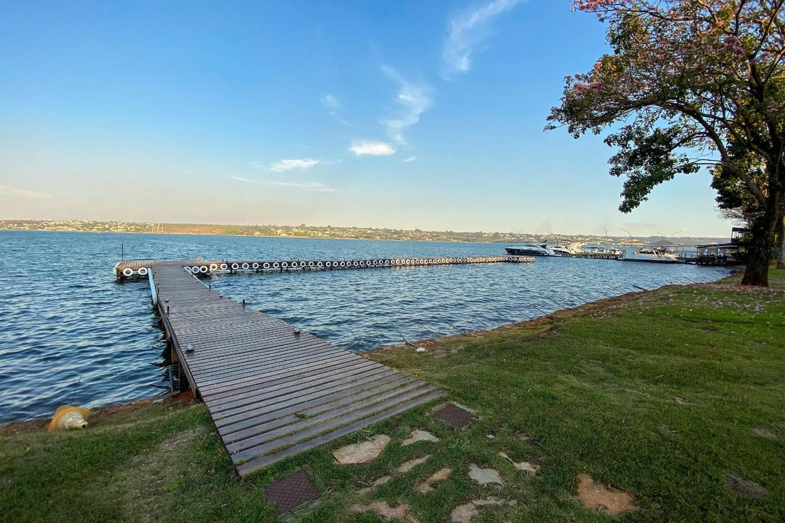 Lake view in OZPED Flats Particulares Lake View