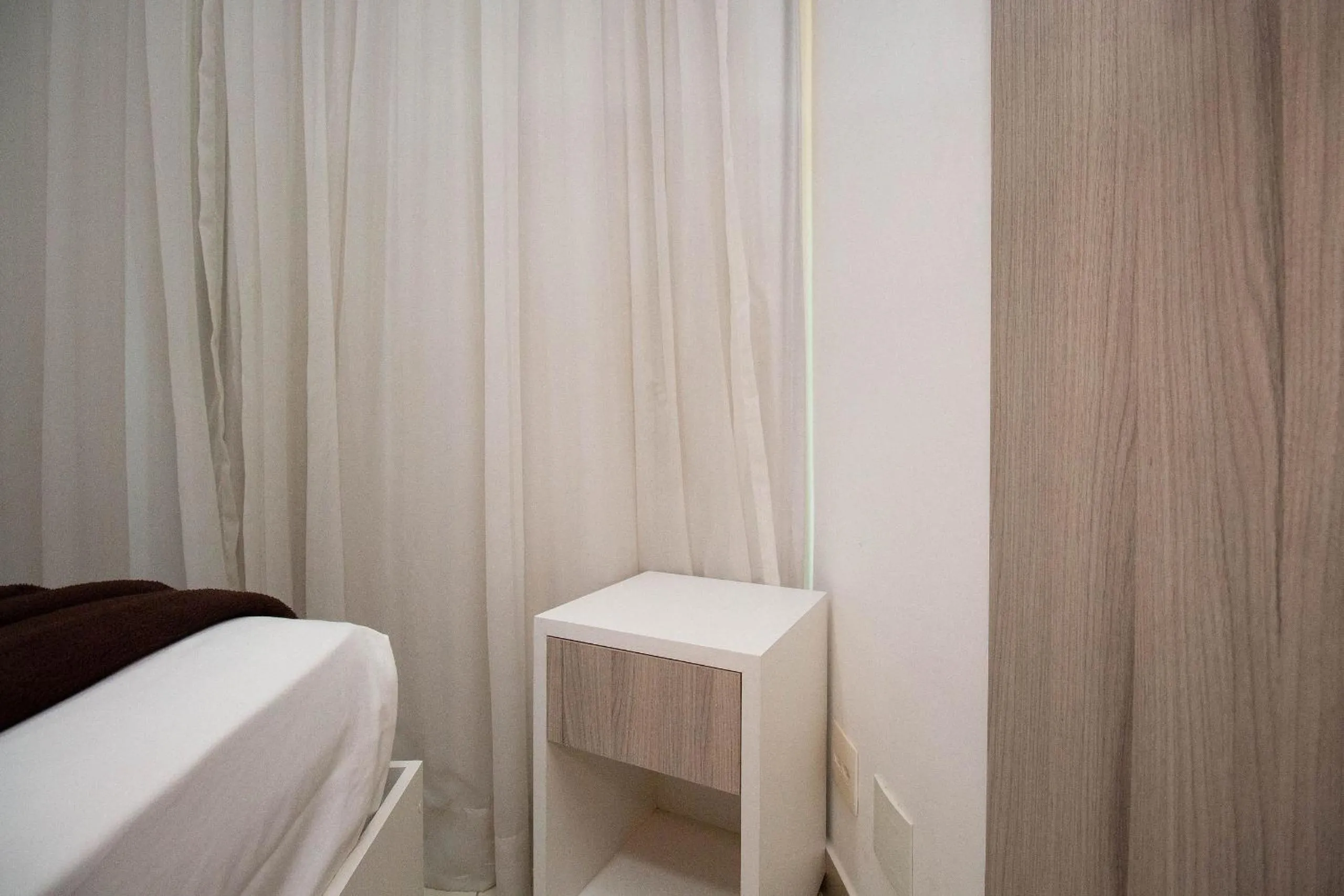Bedroom, Bed in OZPED Flats Particulares Lake View