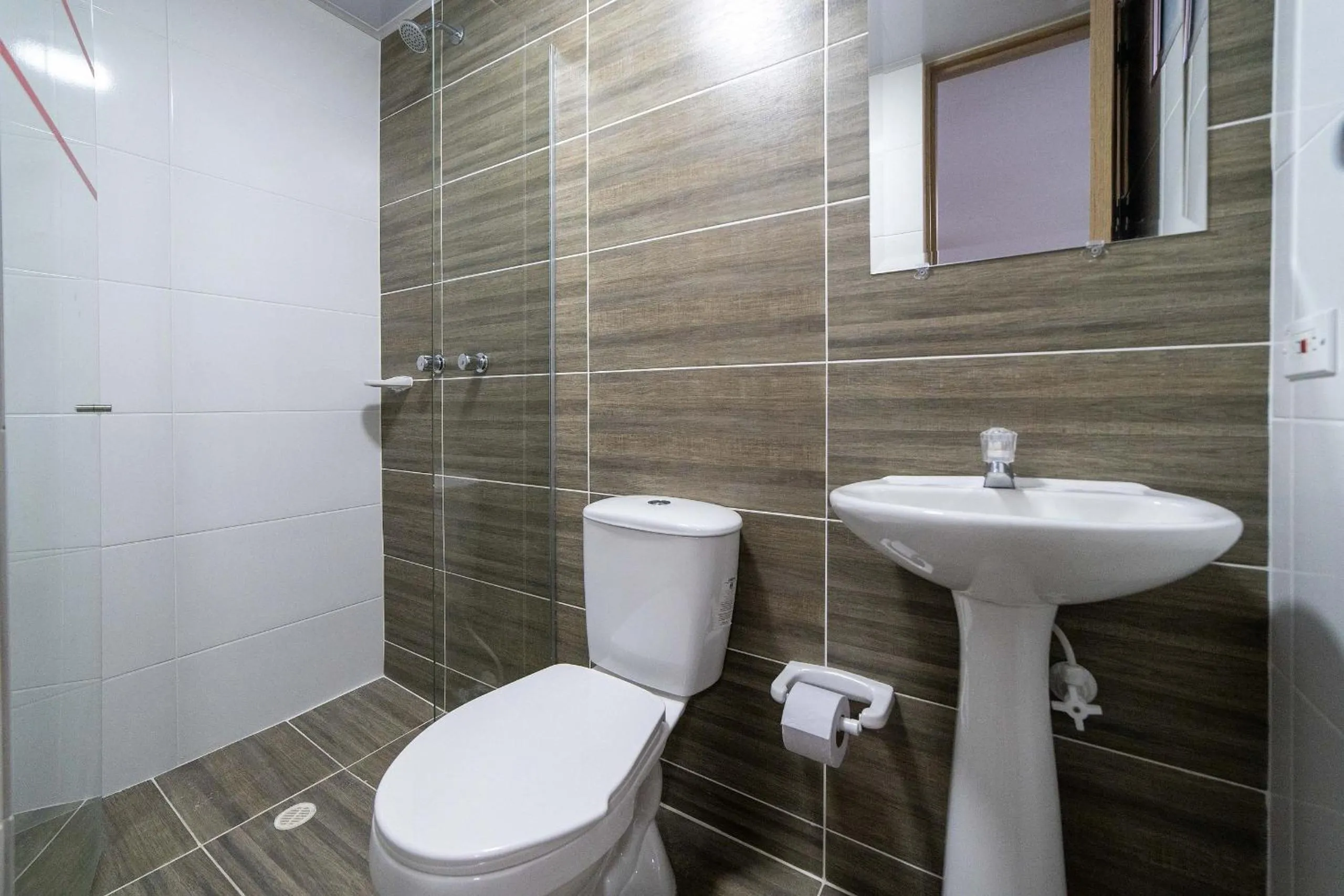 Toilet in Hotel Doxa