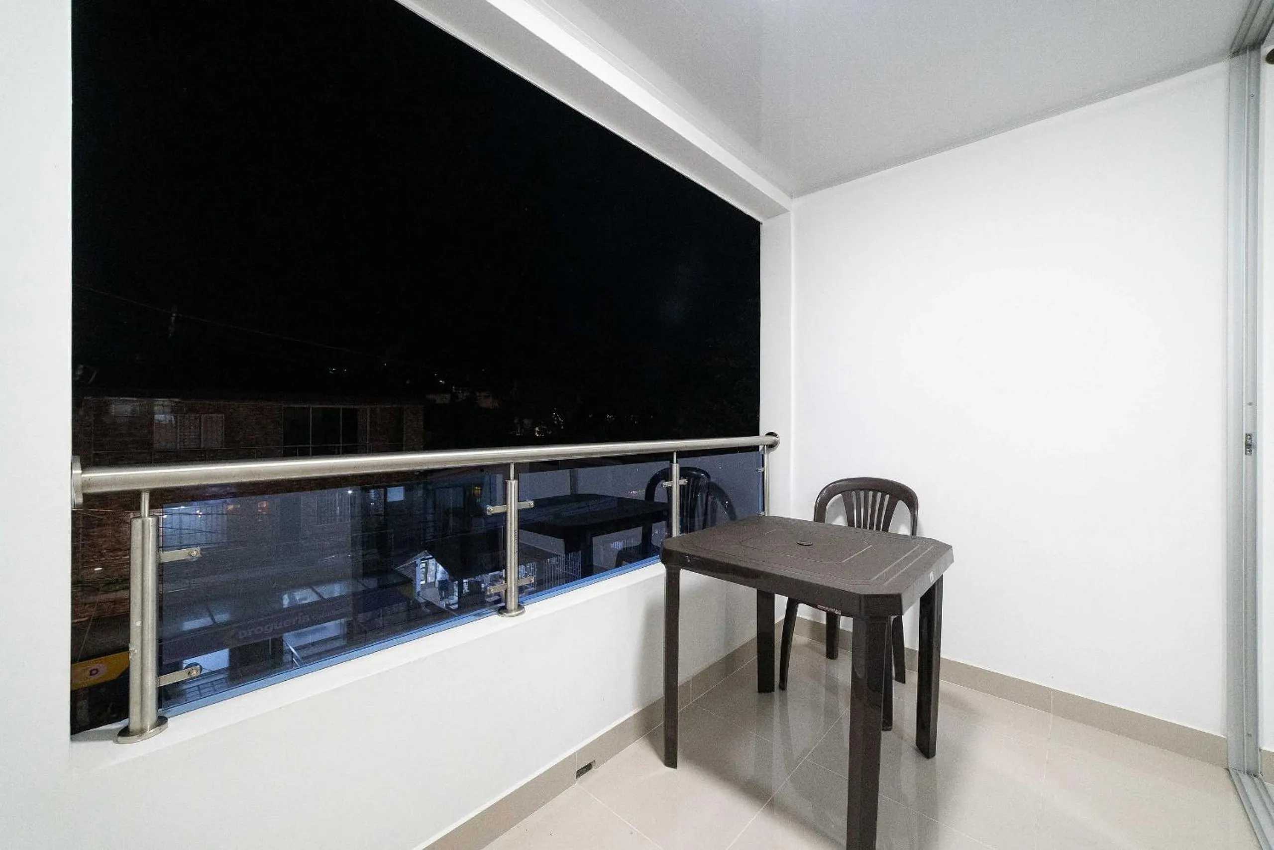 Photo of the whole room in Hotel Doxa