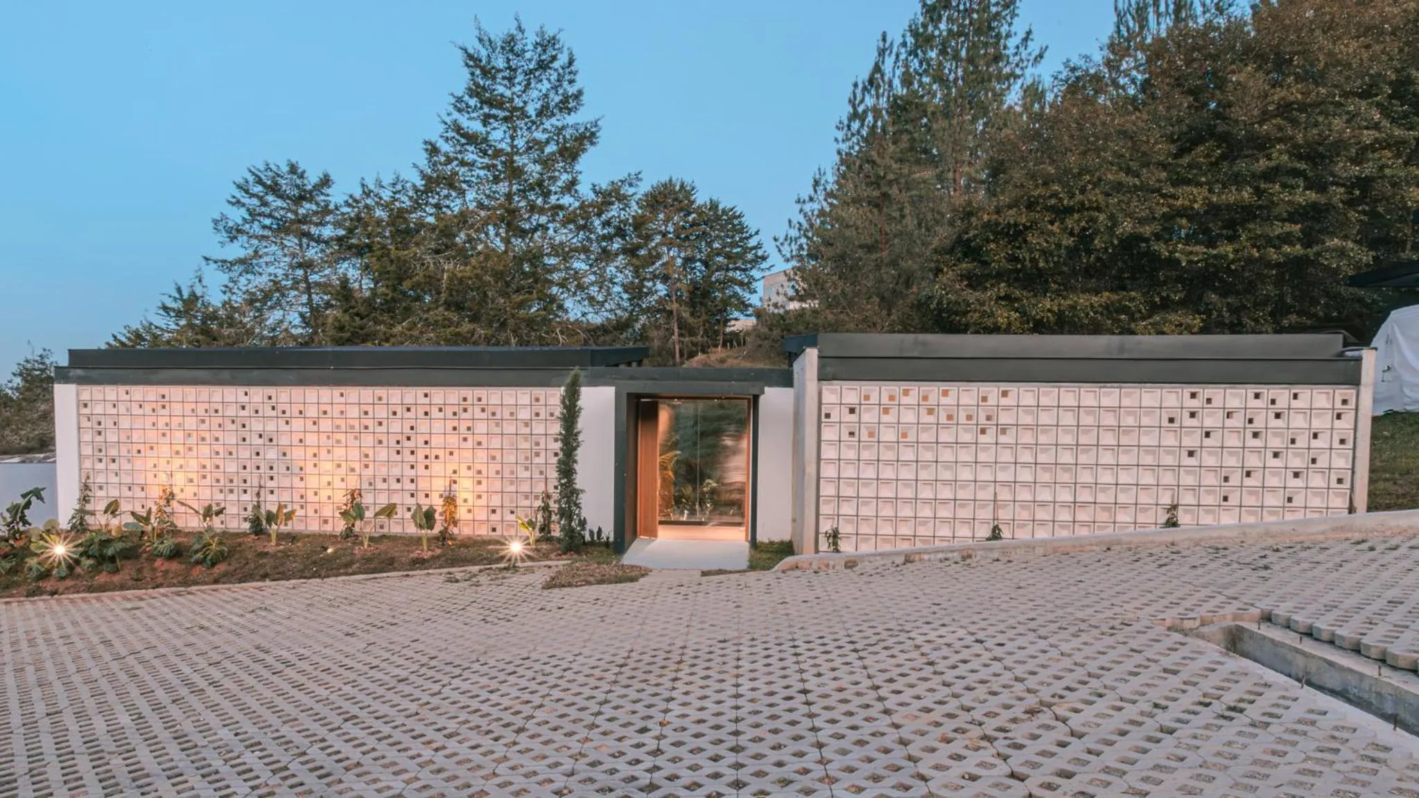 Property building in Soy Local Reserva Sajonia