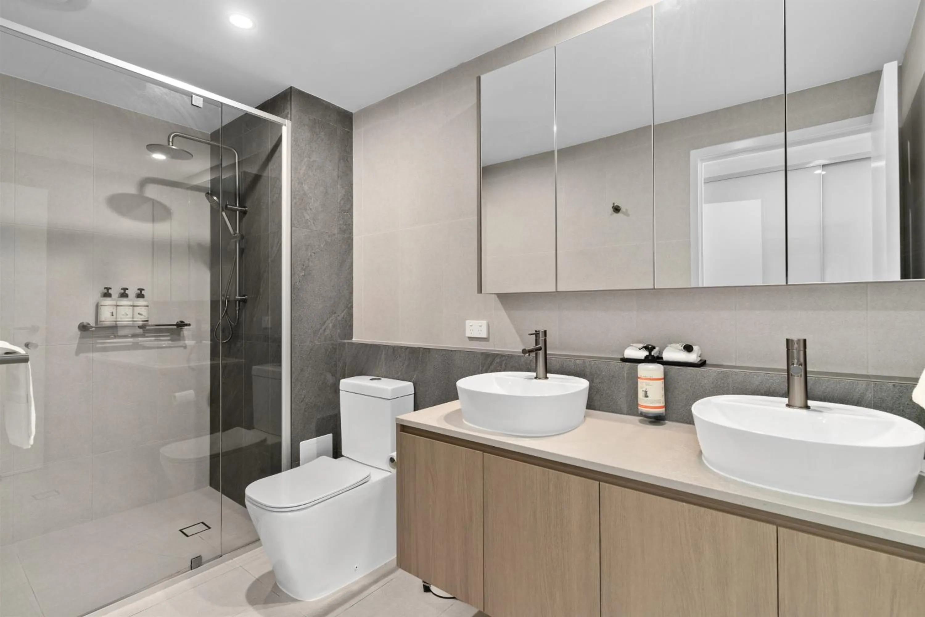 Bathroom in Lowanna Beach Resort Kawana