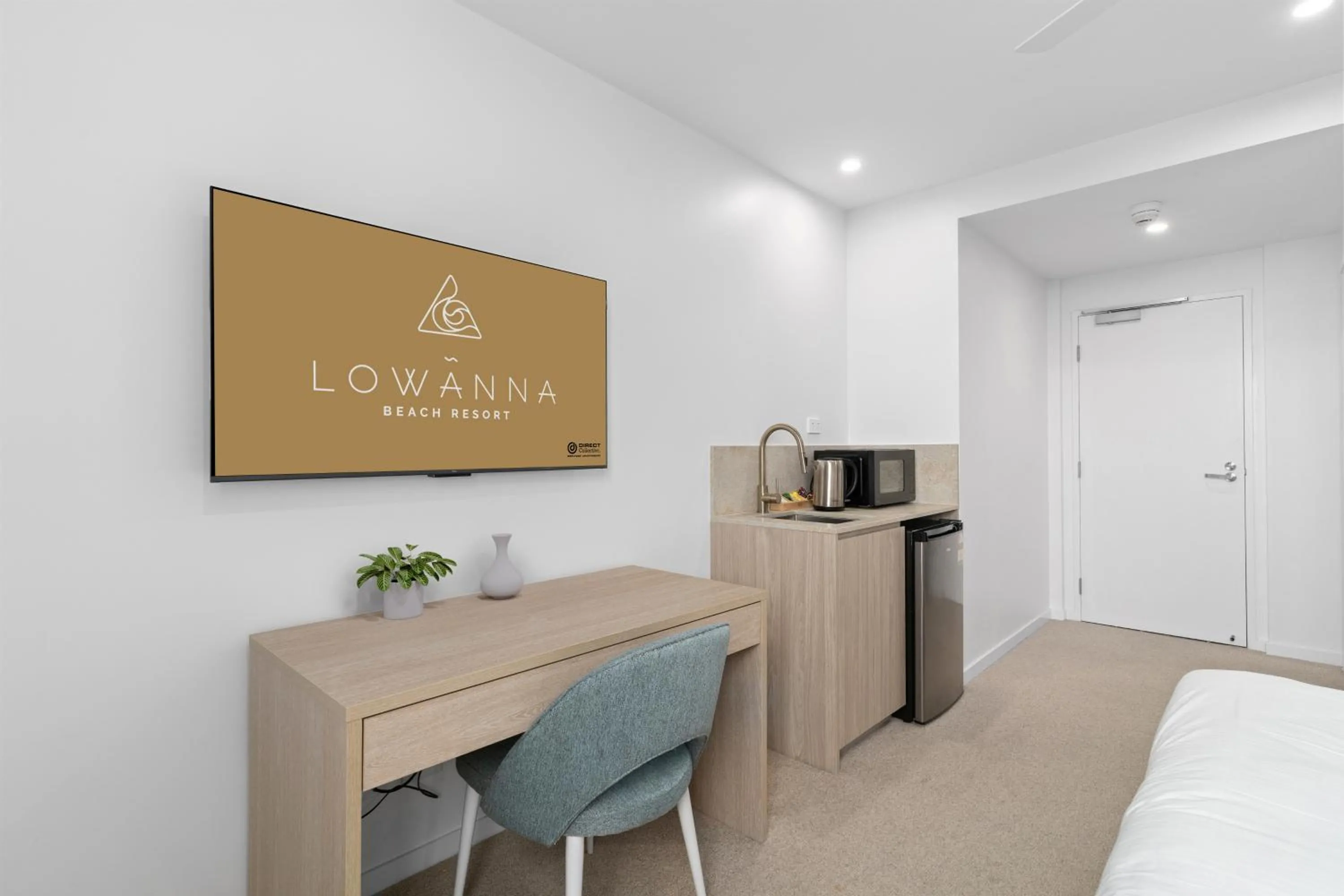 Kitchen or kitchenette in Lowanna Beach Resort Kawana