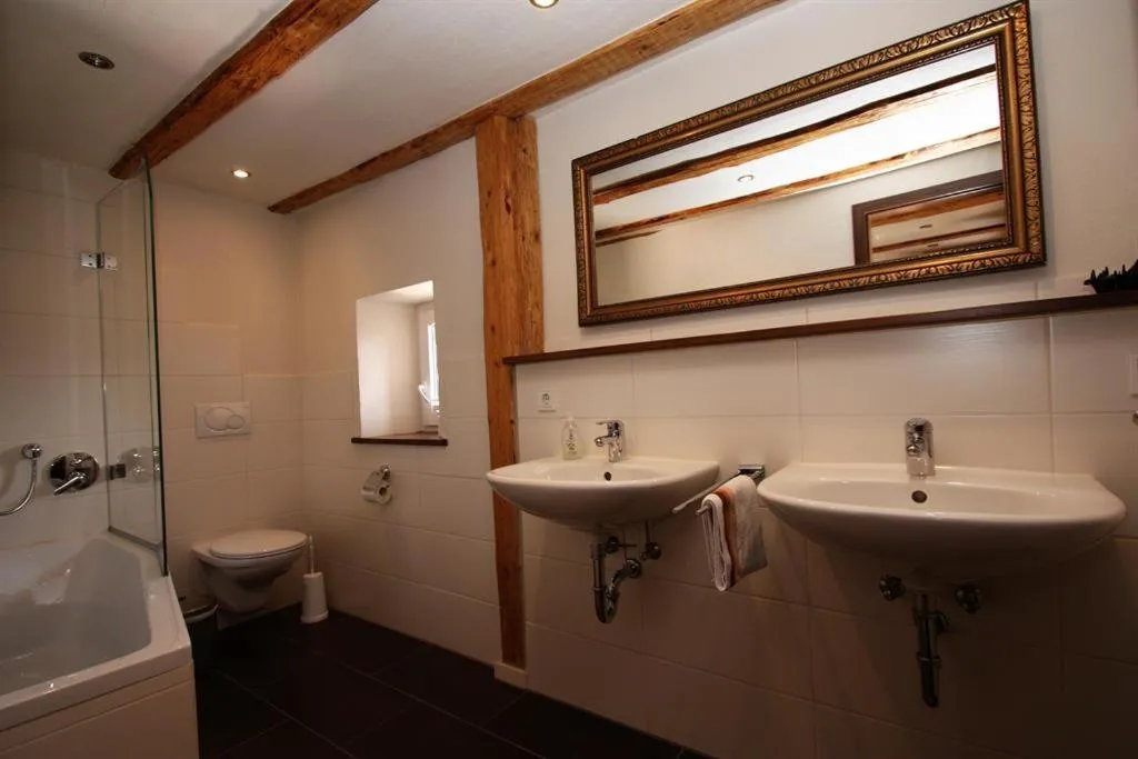 Bathroom in Gasthaus Pension Geimer