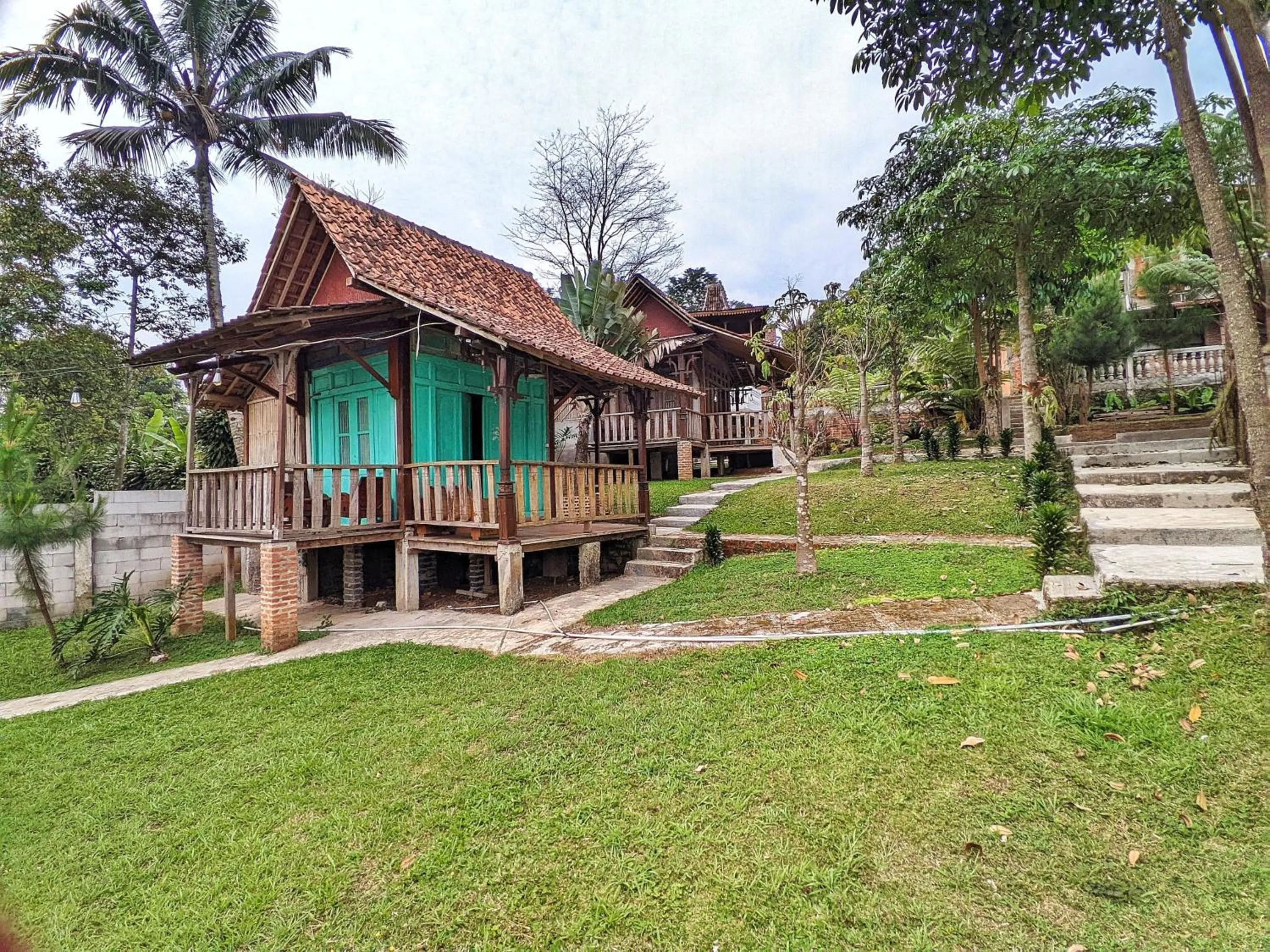 Property building in Omah Trasan Pangrango