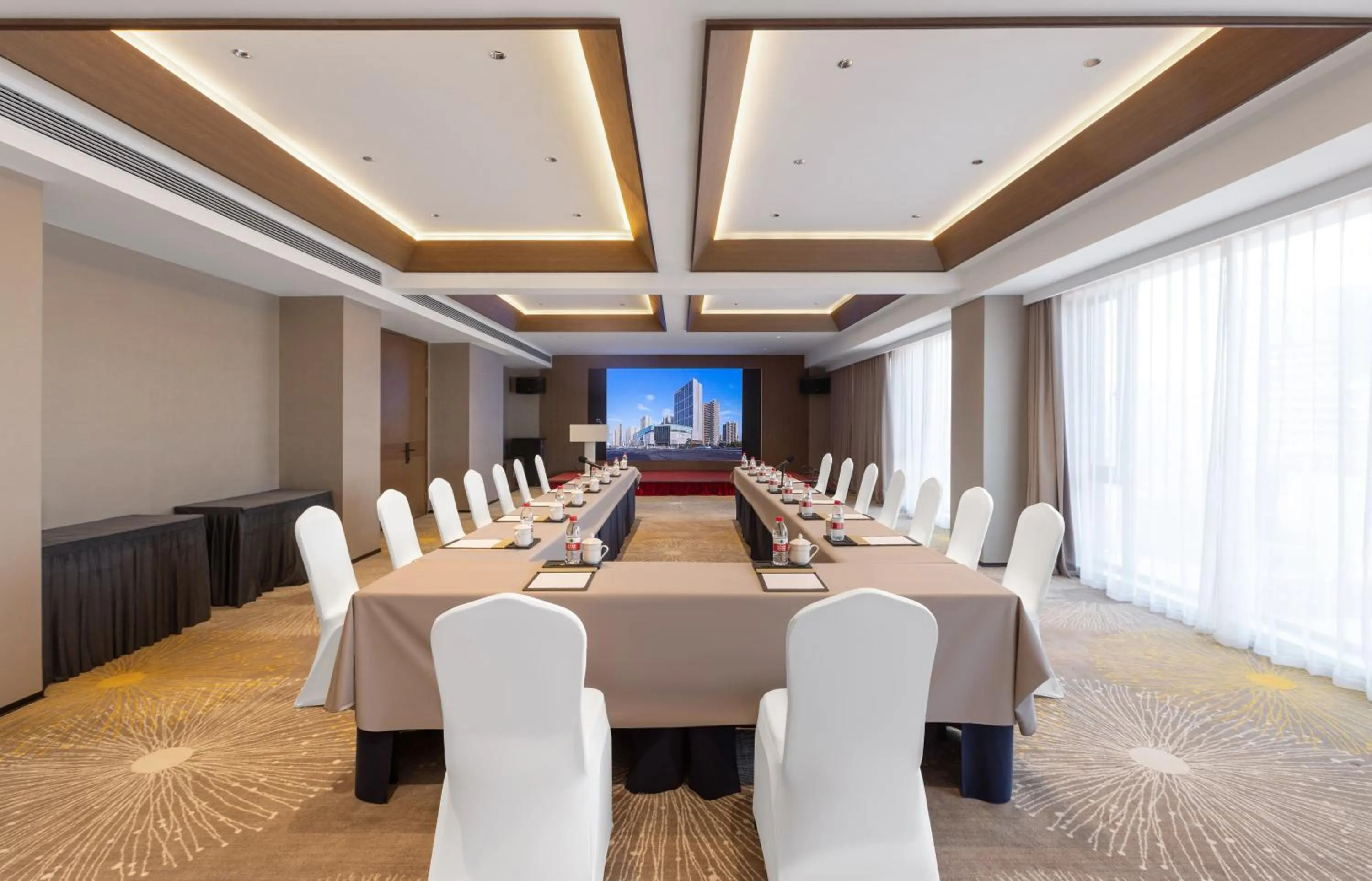 Business facilities in Maison New Century Hotel Cixi Hangzhou Bay