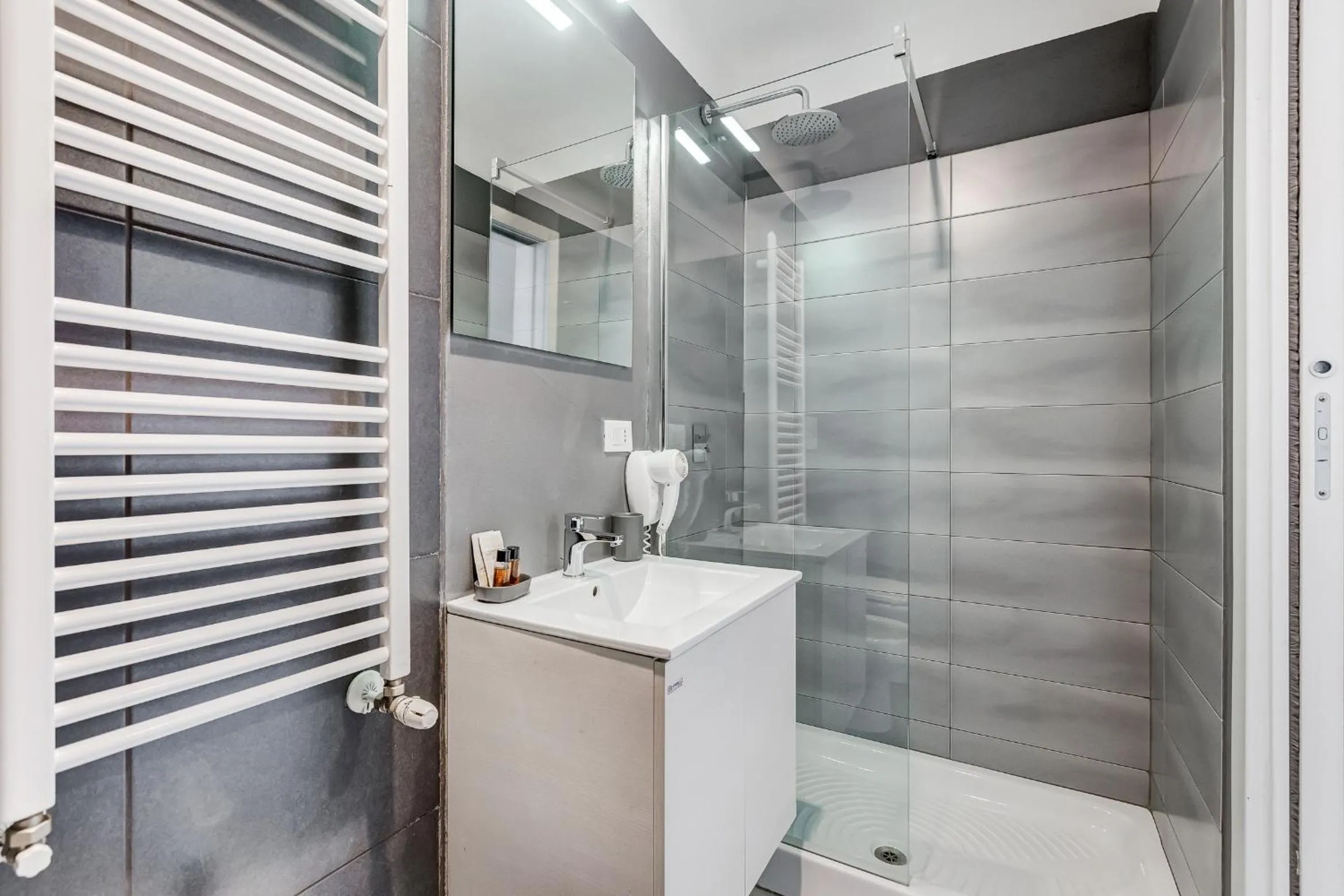 Shower in The Upper Suites