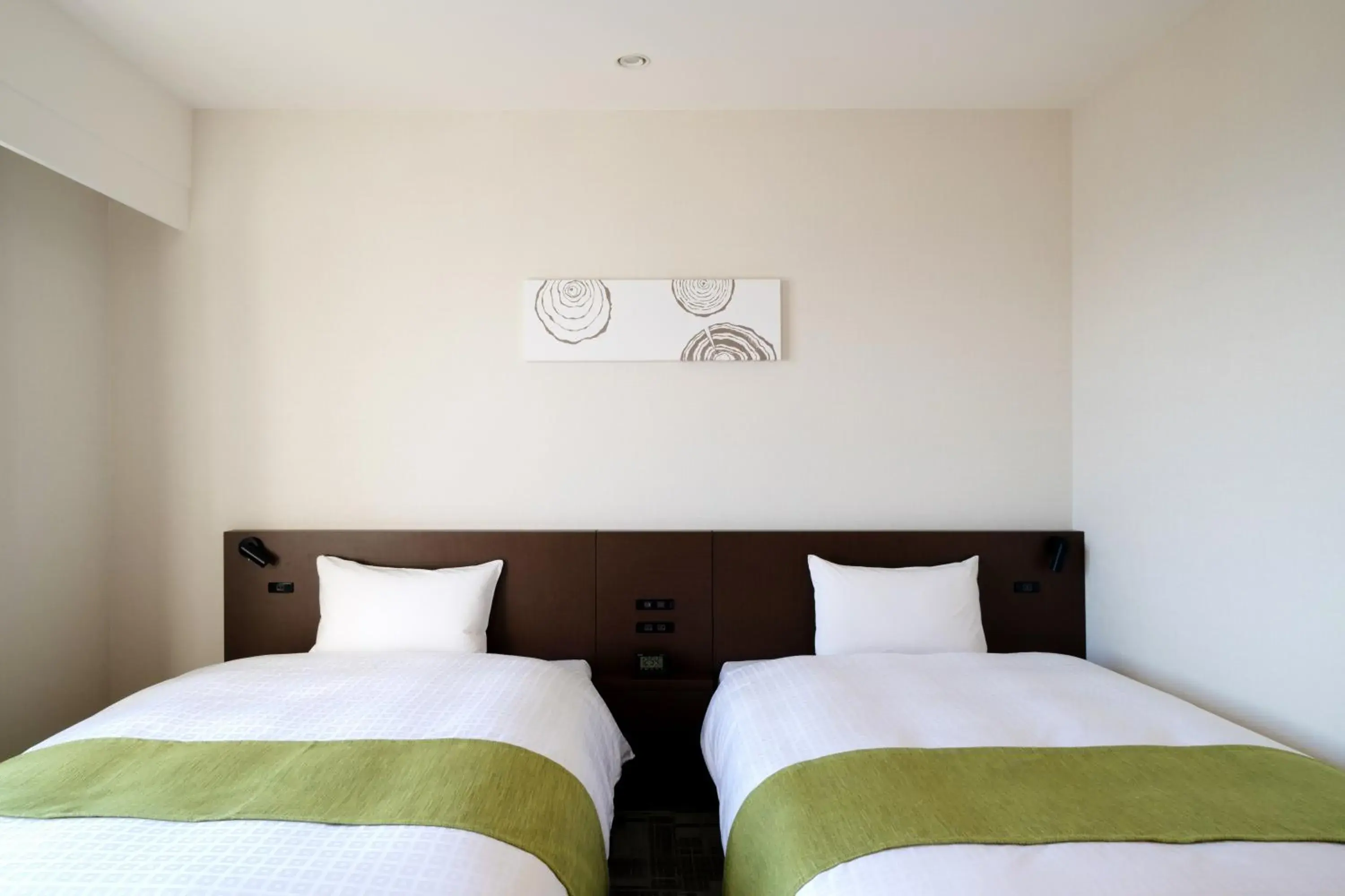 Twin Room - single occupancy in Hotel Enoe Hakodate Twin Room - single occupancy in Hotel Enoe Hakodate