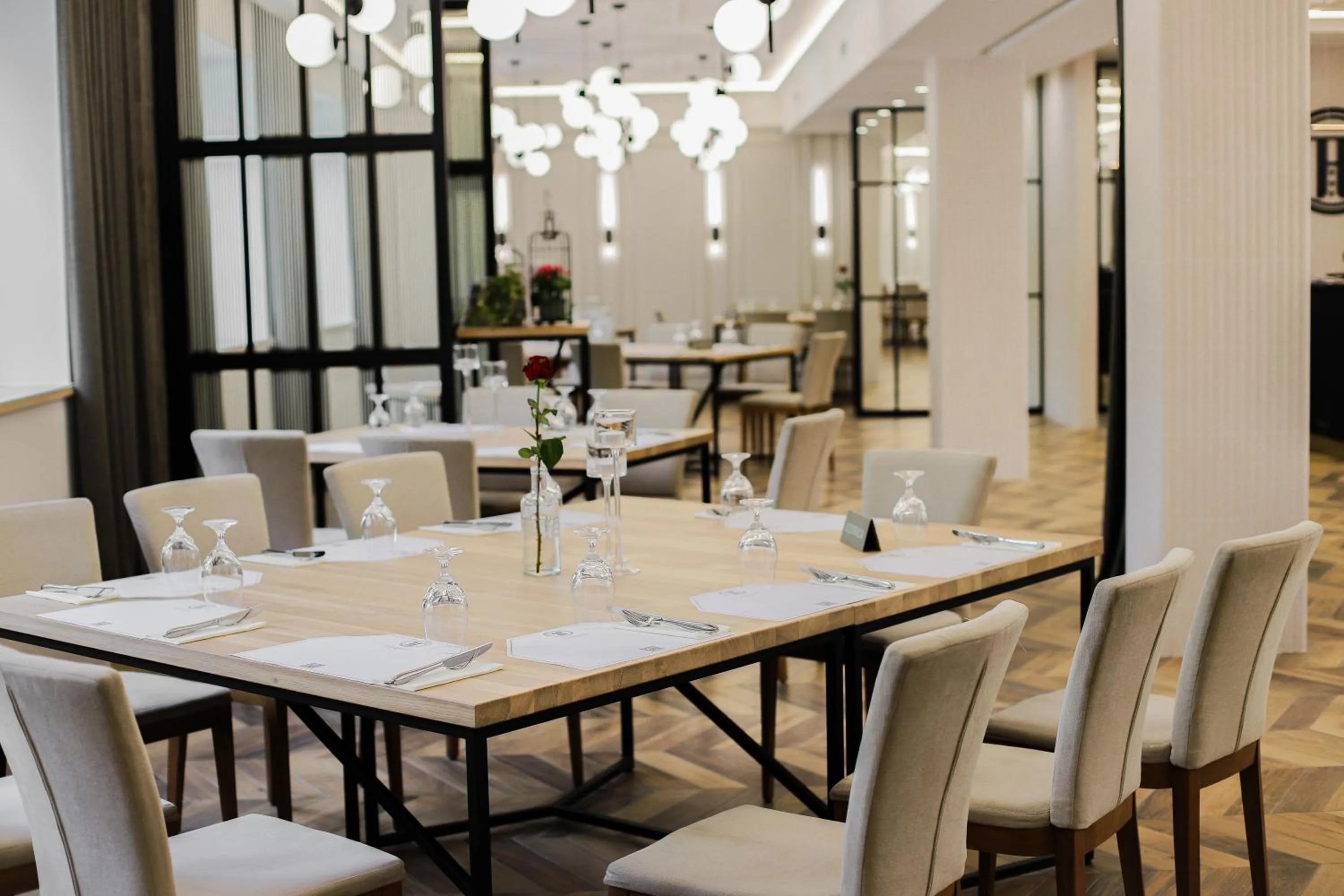 Restaurant/places to eat in Hotel Toscania