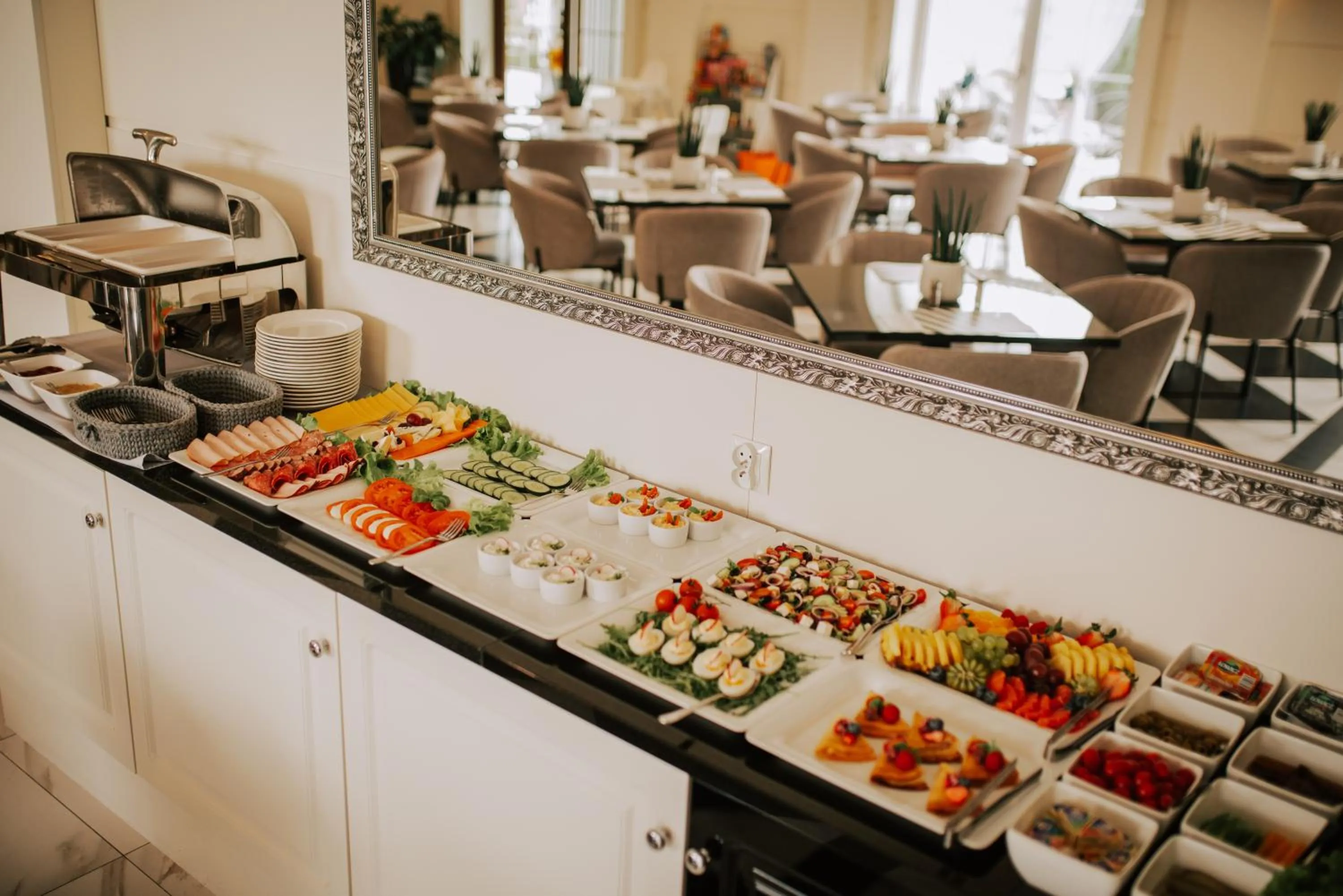 Breakfast in Hotel Toscania