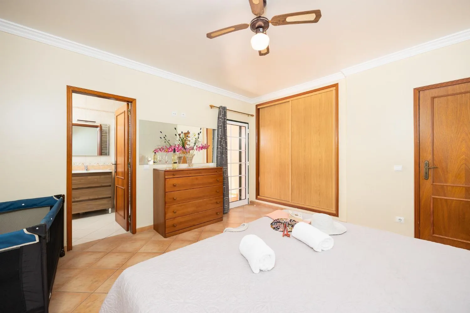 Other, Bed in Villa Santa Maria