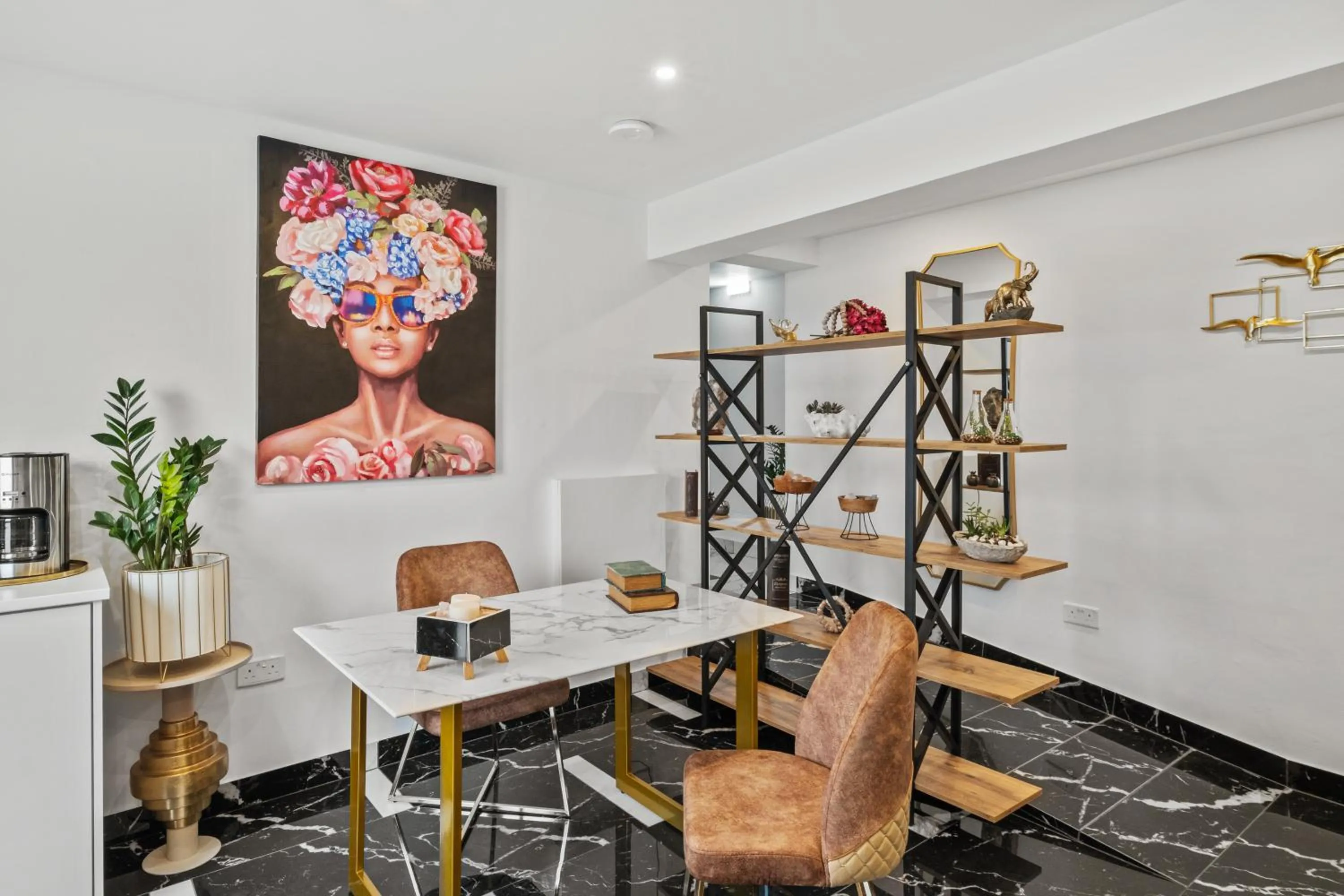 Lazuli Hermes Apartments