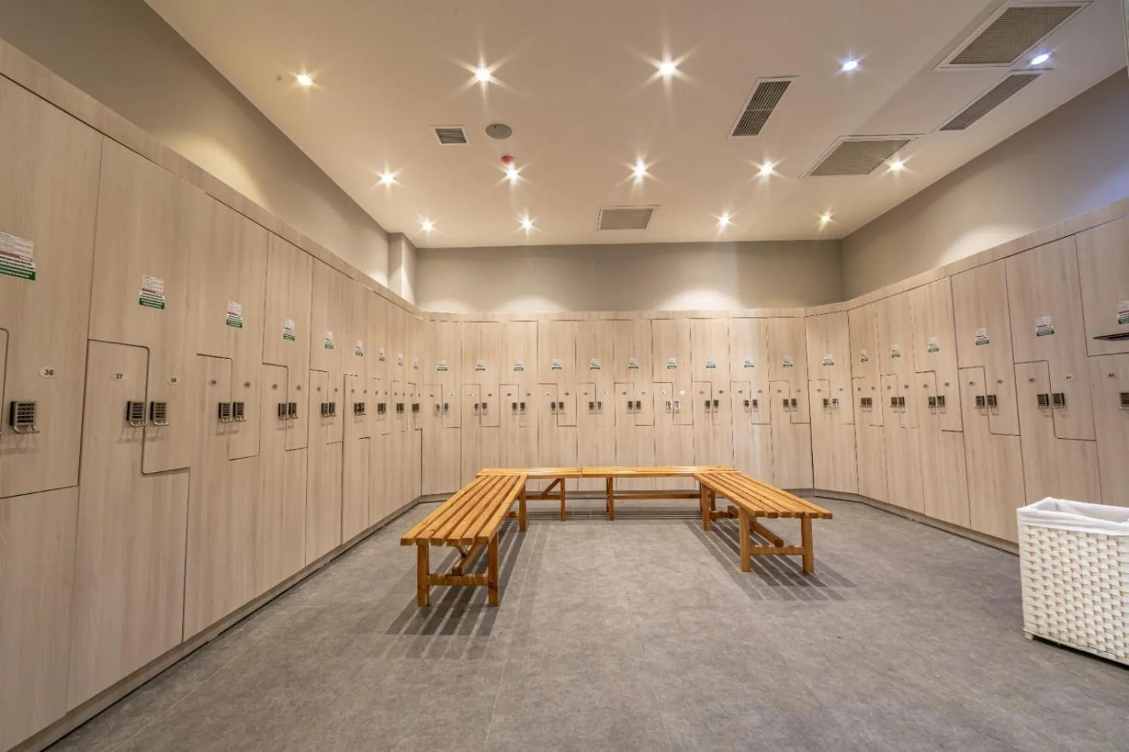 Fitness centre/facilities in Green City Hotel