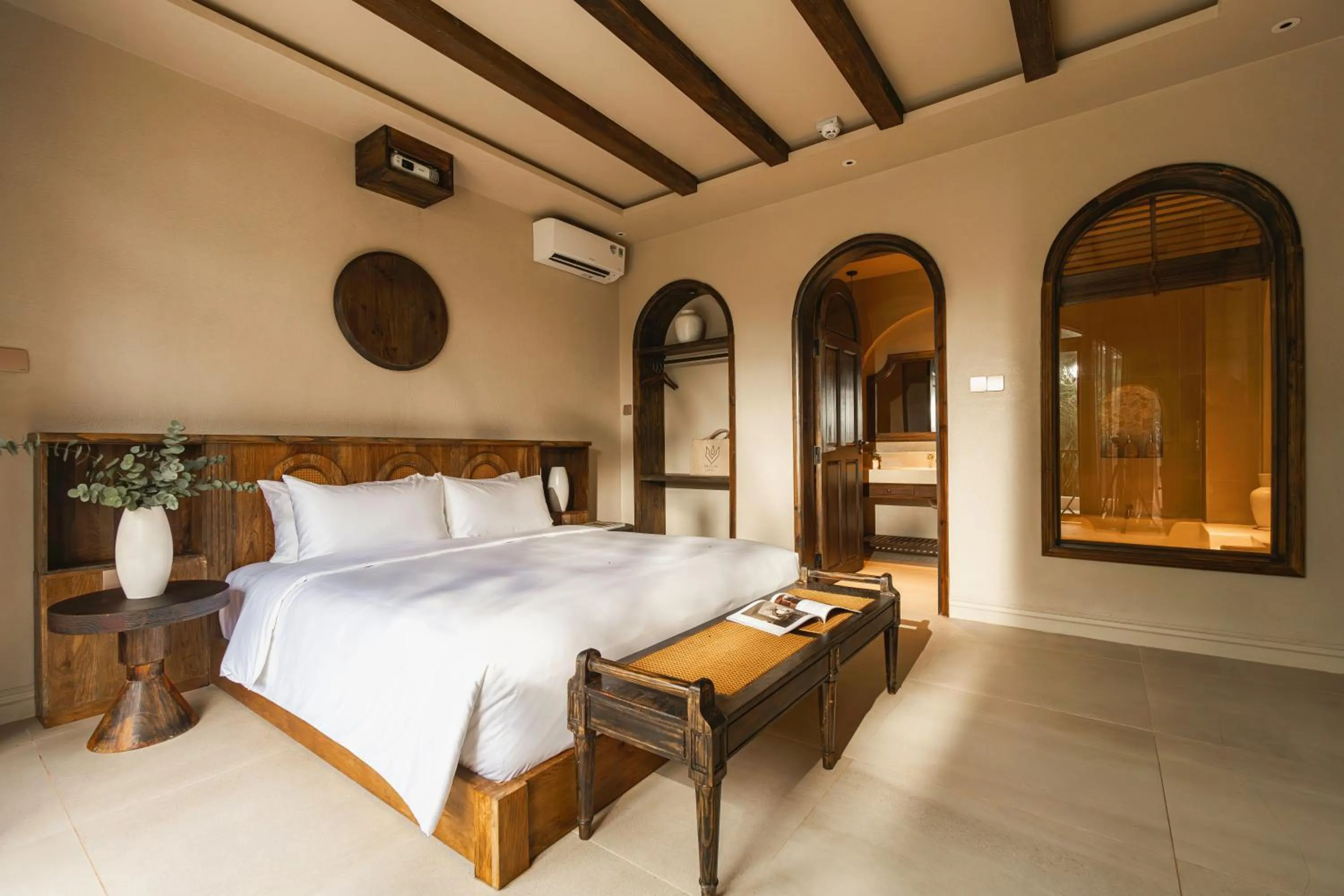 Bed in De' Tuva Resort Mui Ne